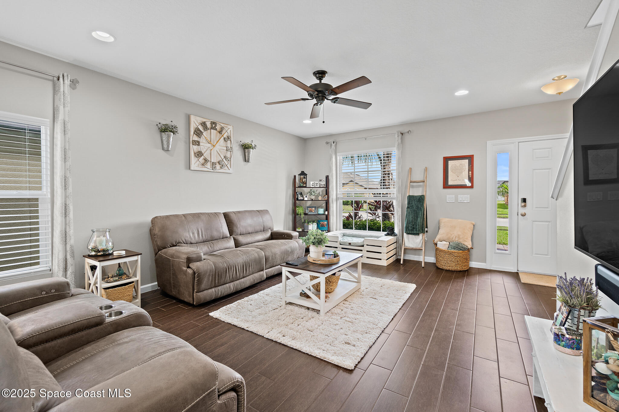 739 Fiddleleaf Circle