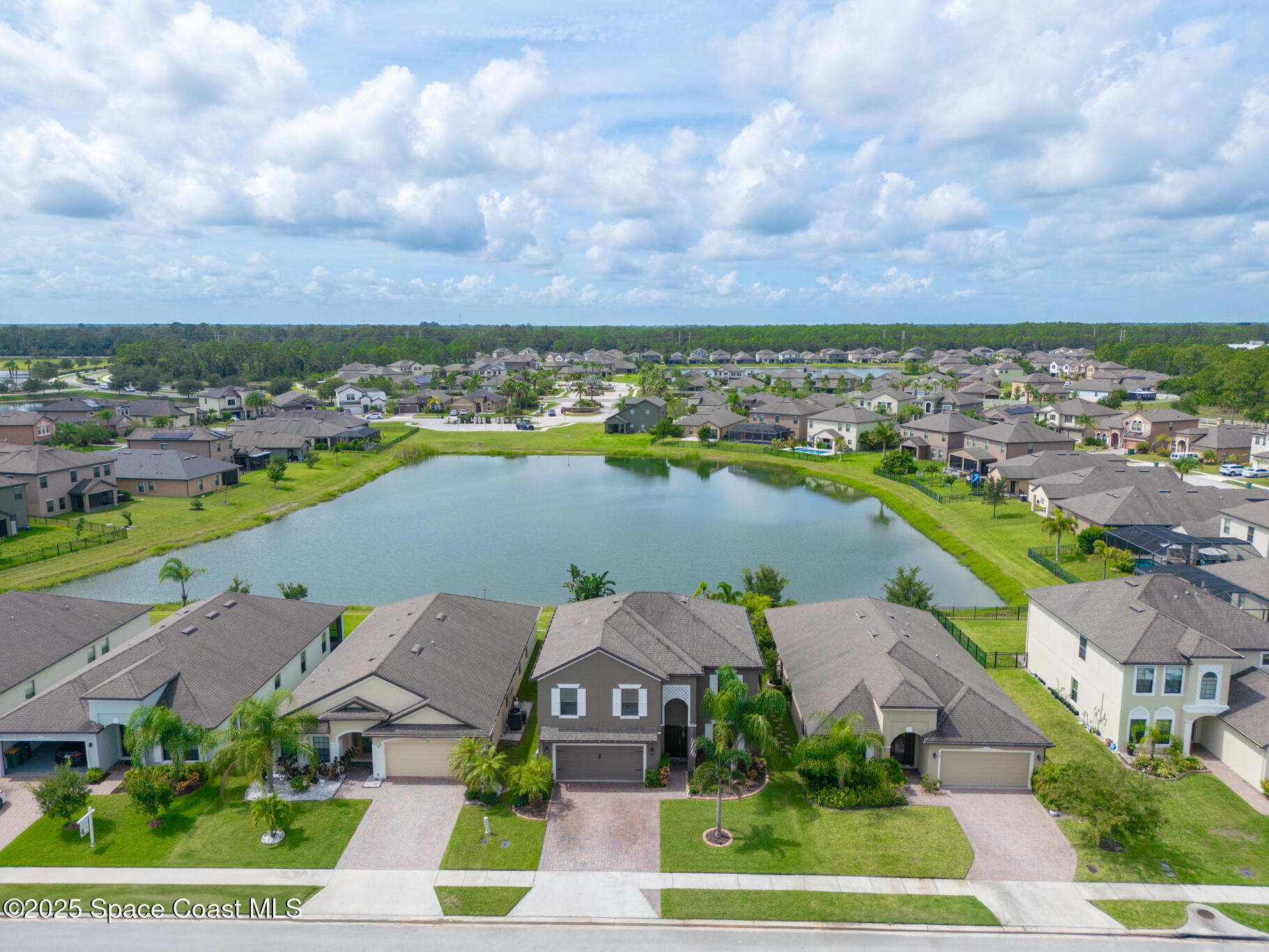 739 Fiddleleaf Circle