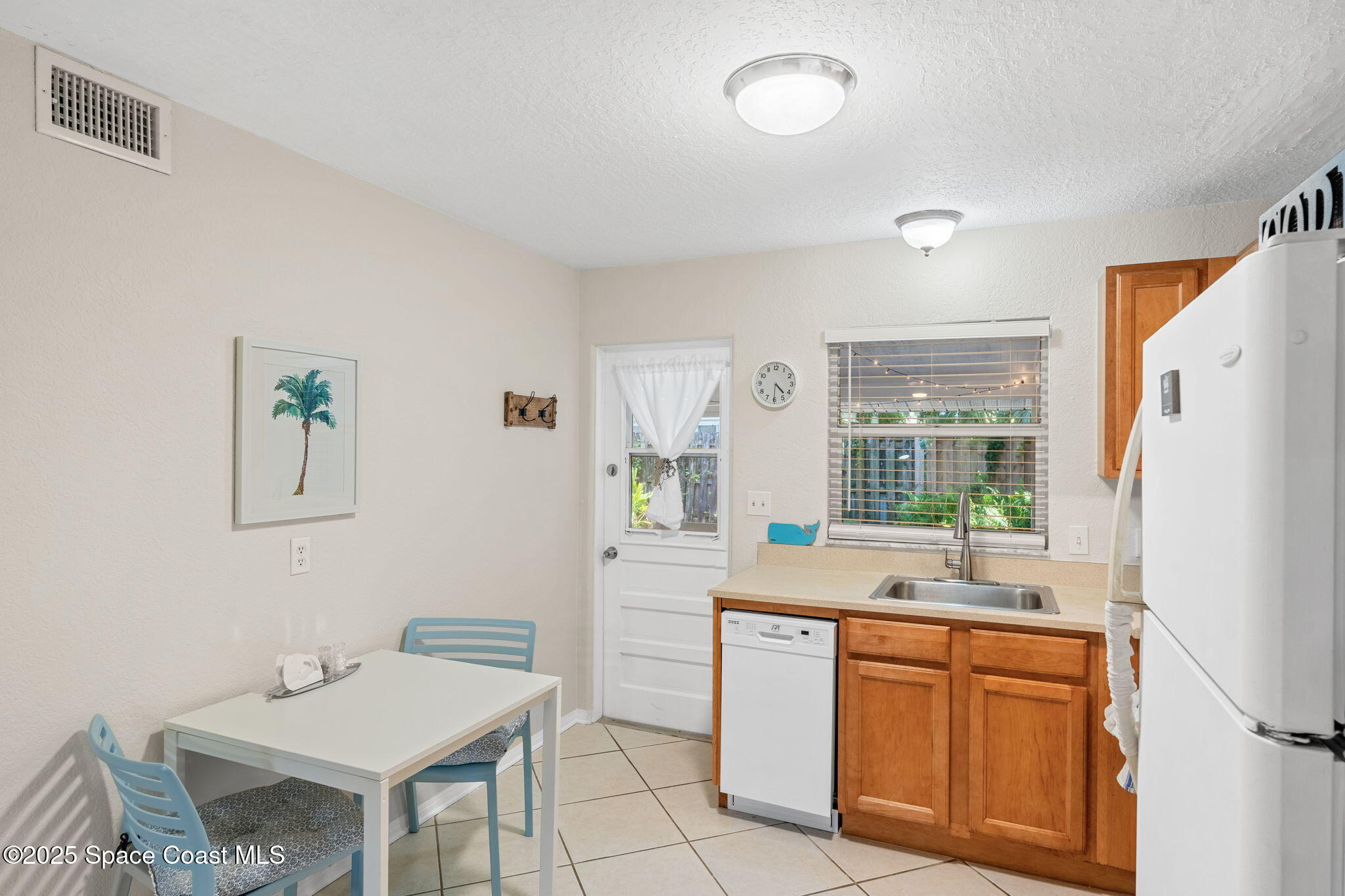 234 Woodland Avenue, 2