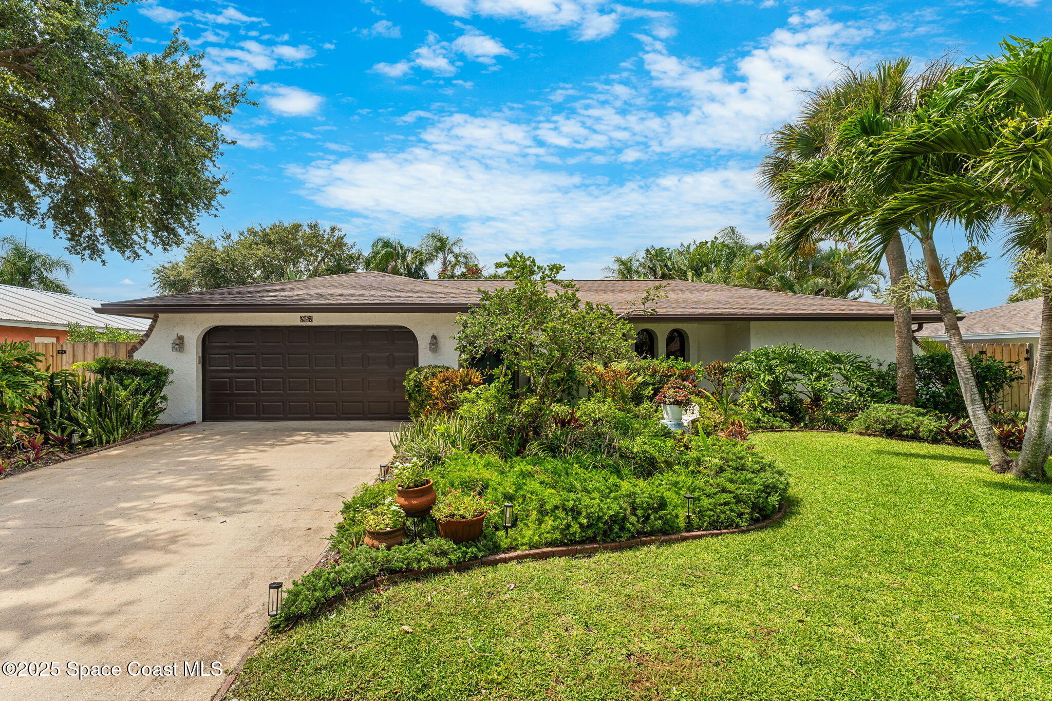 445 Desoto Parkway