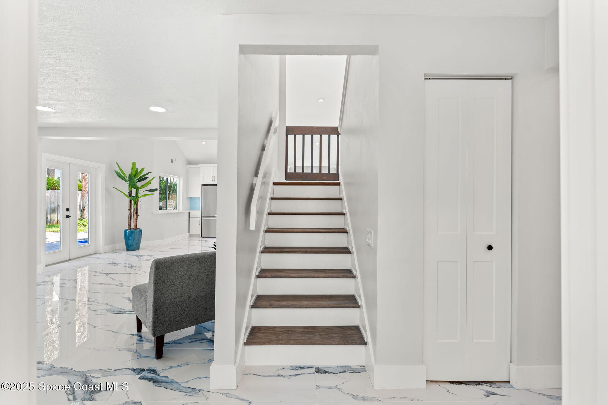 398 Riverview Lane