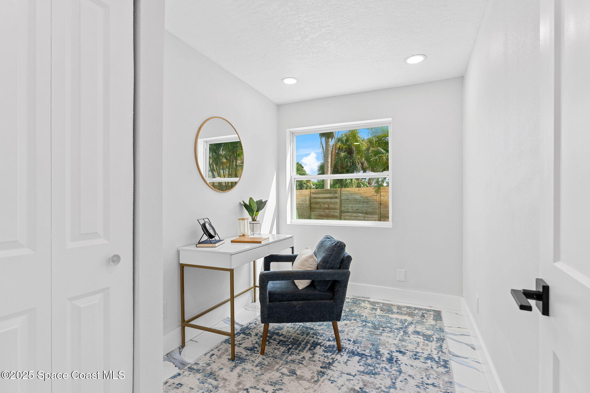 398 Riverview Lane