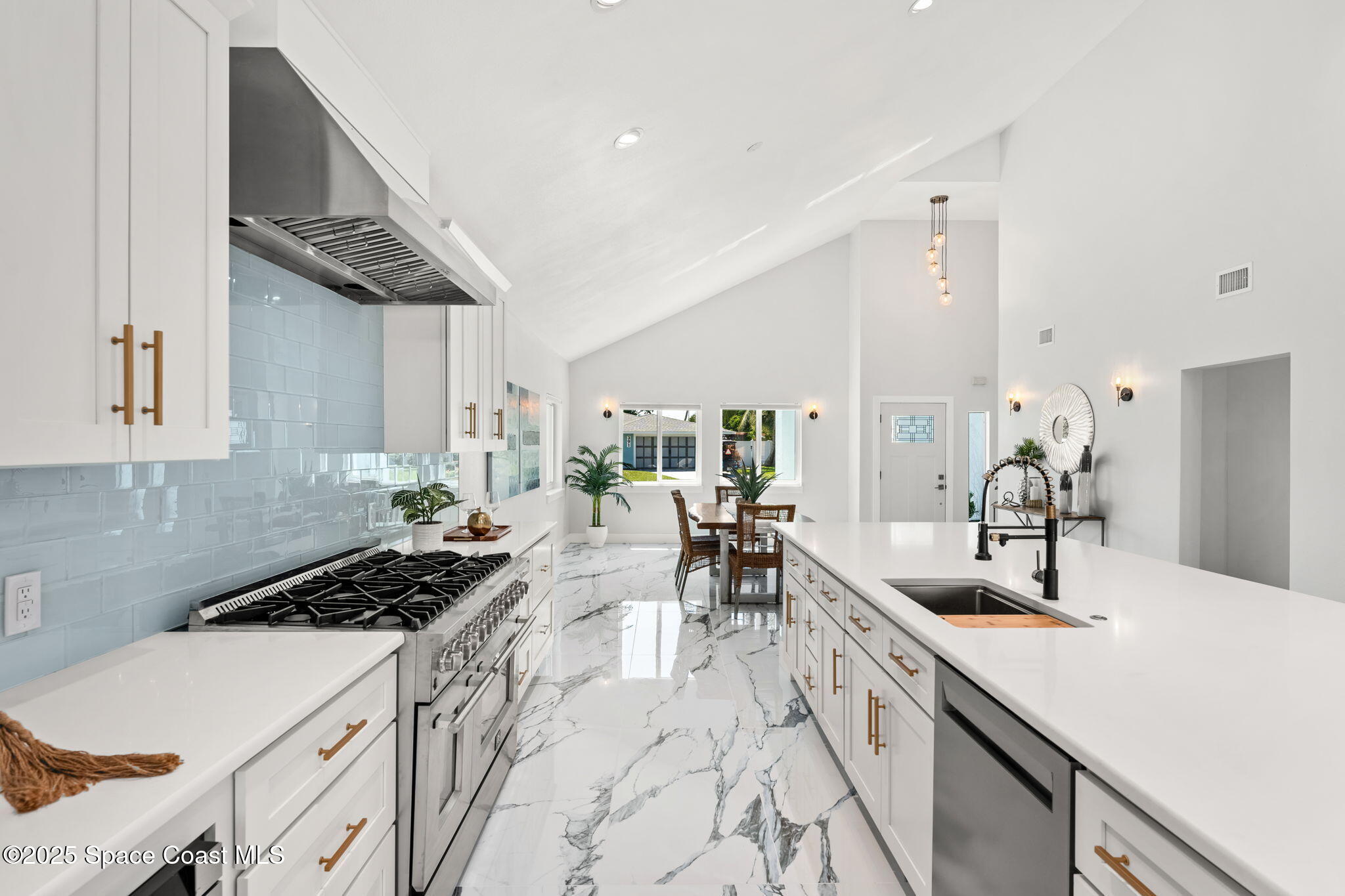 398 Riverview Lane