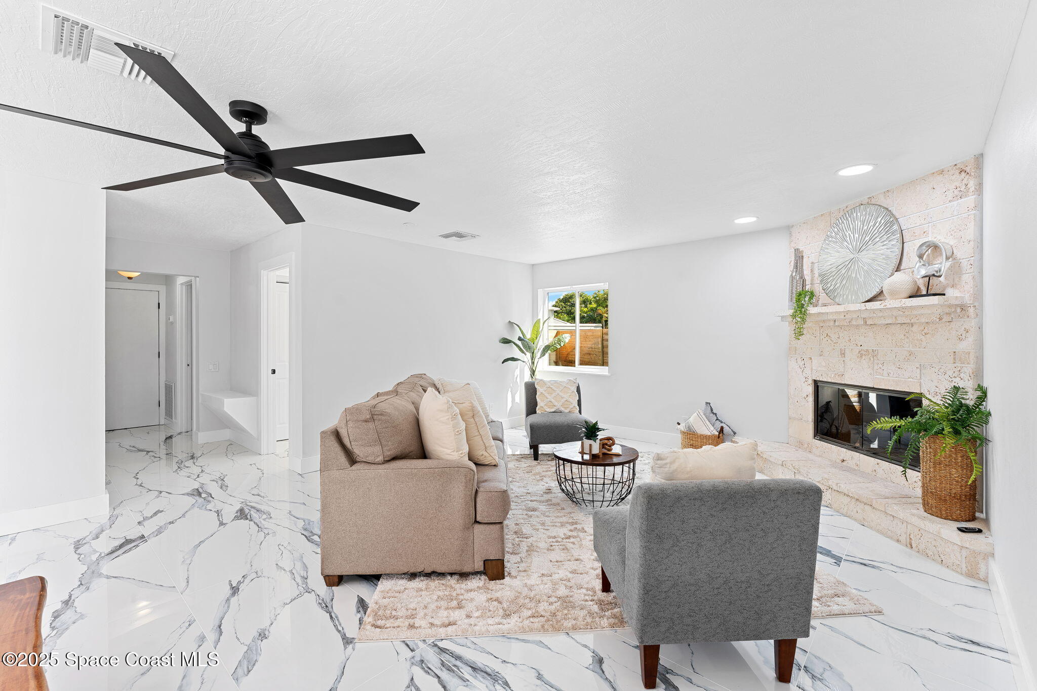 398 Riverview Lane