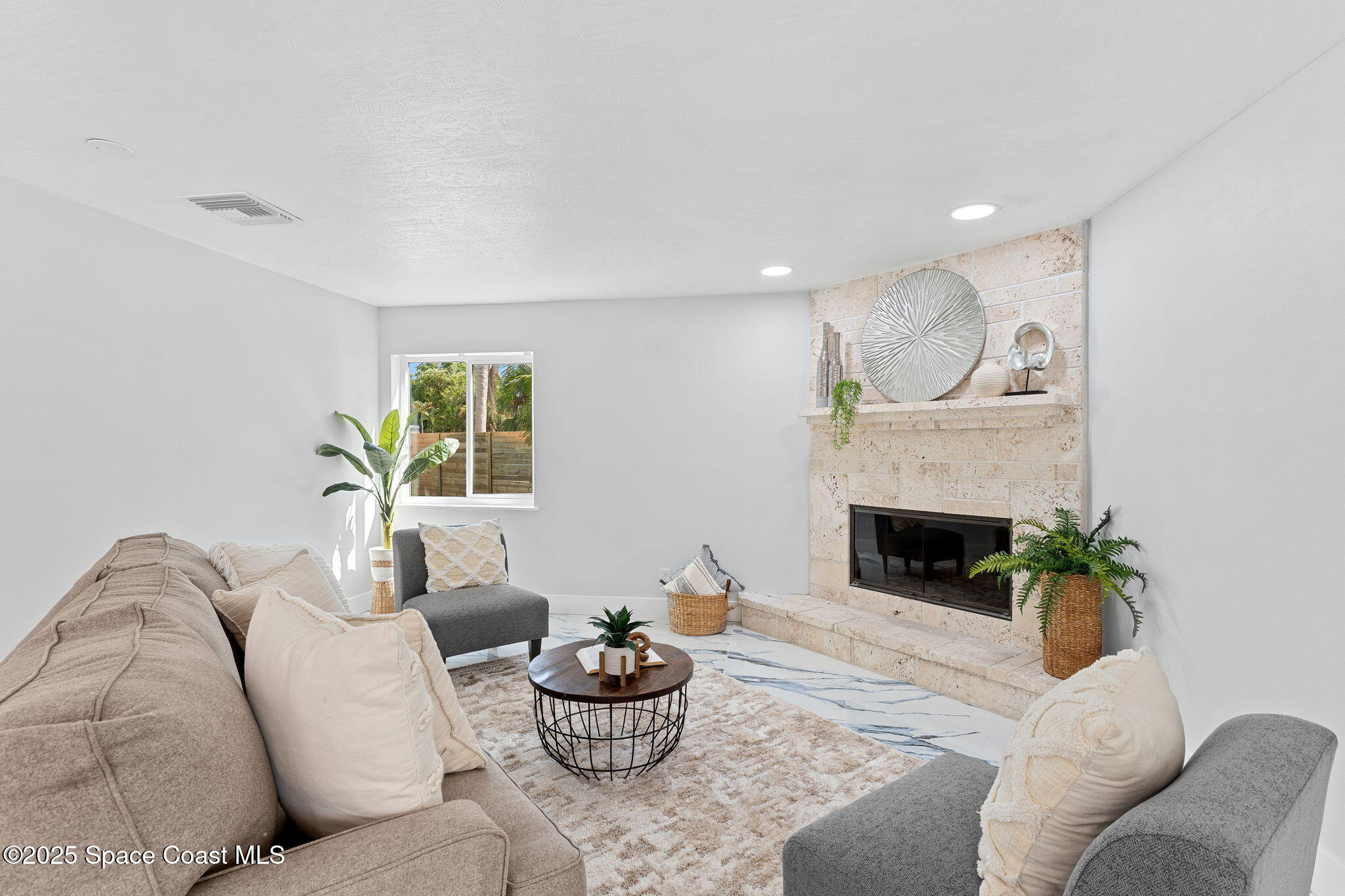 398 Riverview Lane