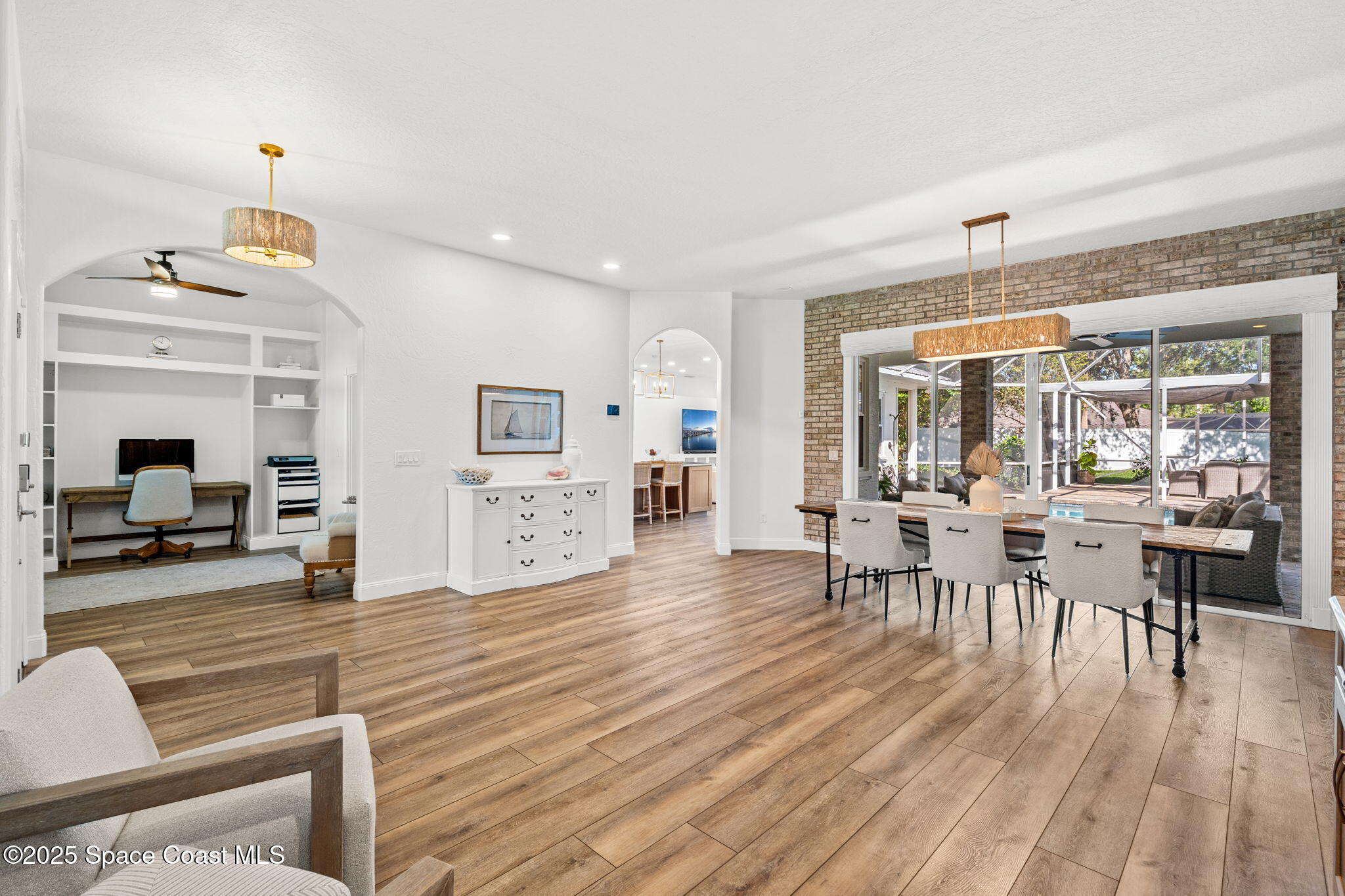 2115 River Oaks Court
