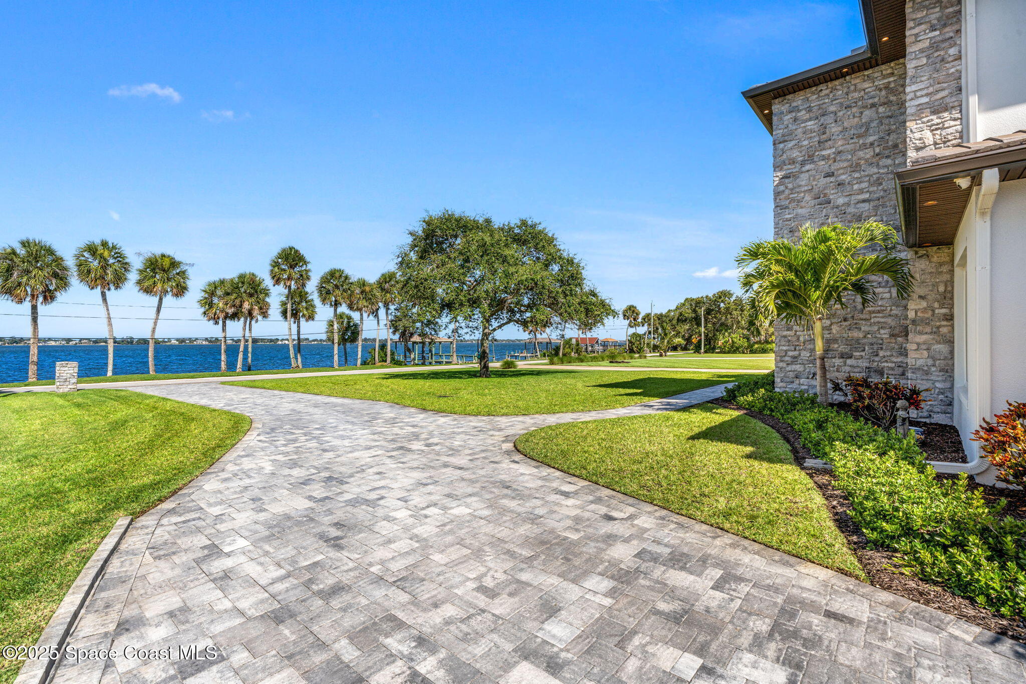 1949 Rockledge Drive