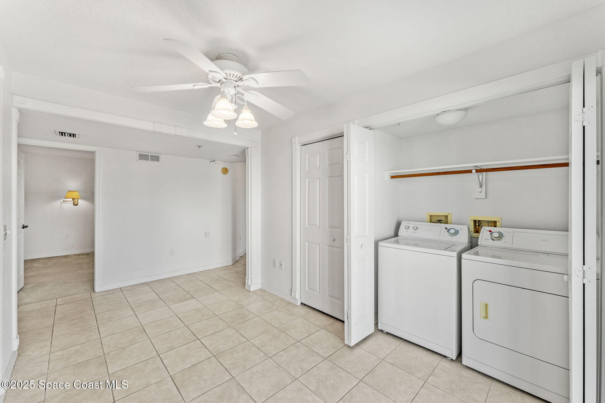 8931 Lake Drive, 401