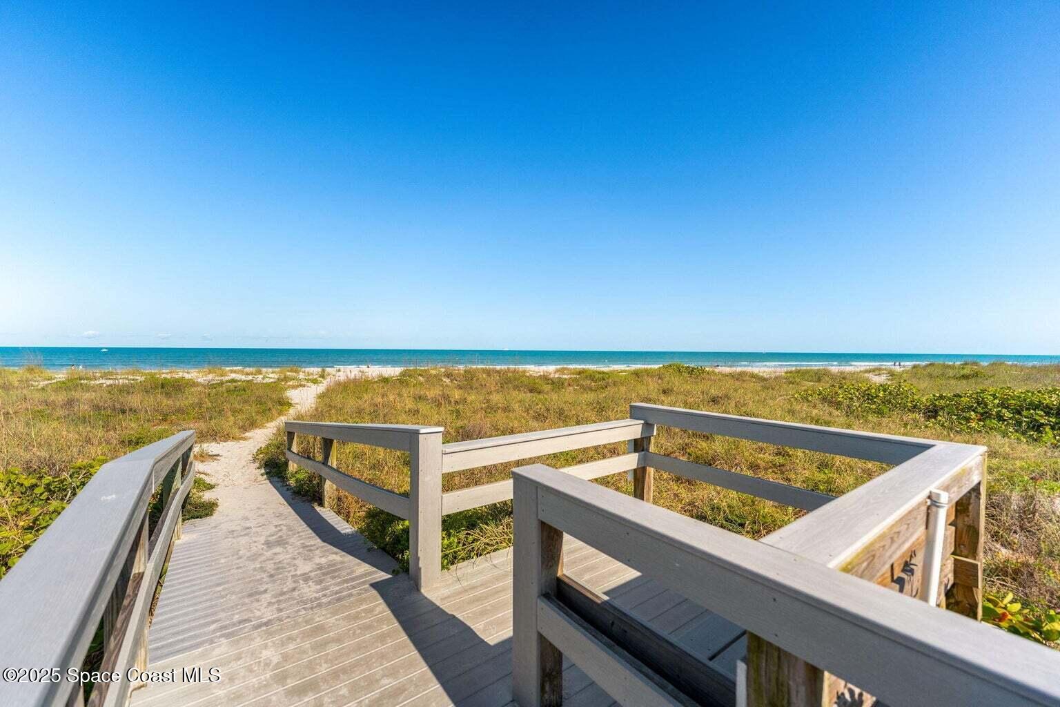 8931 Lake Drive, 401