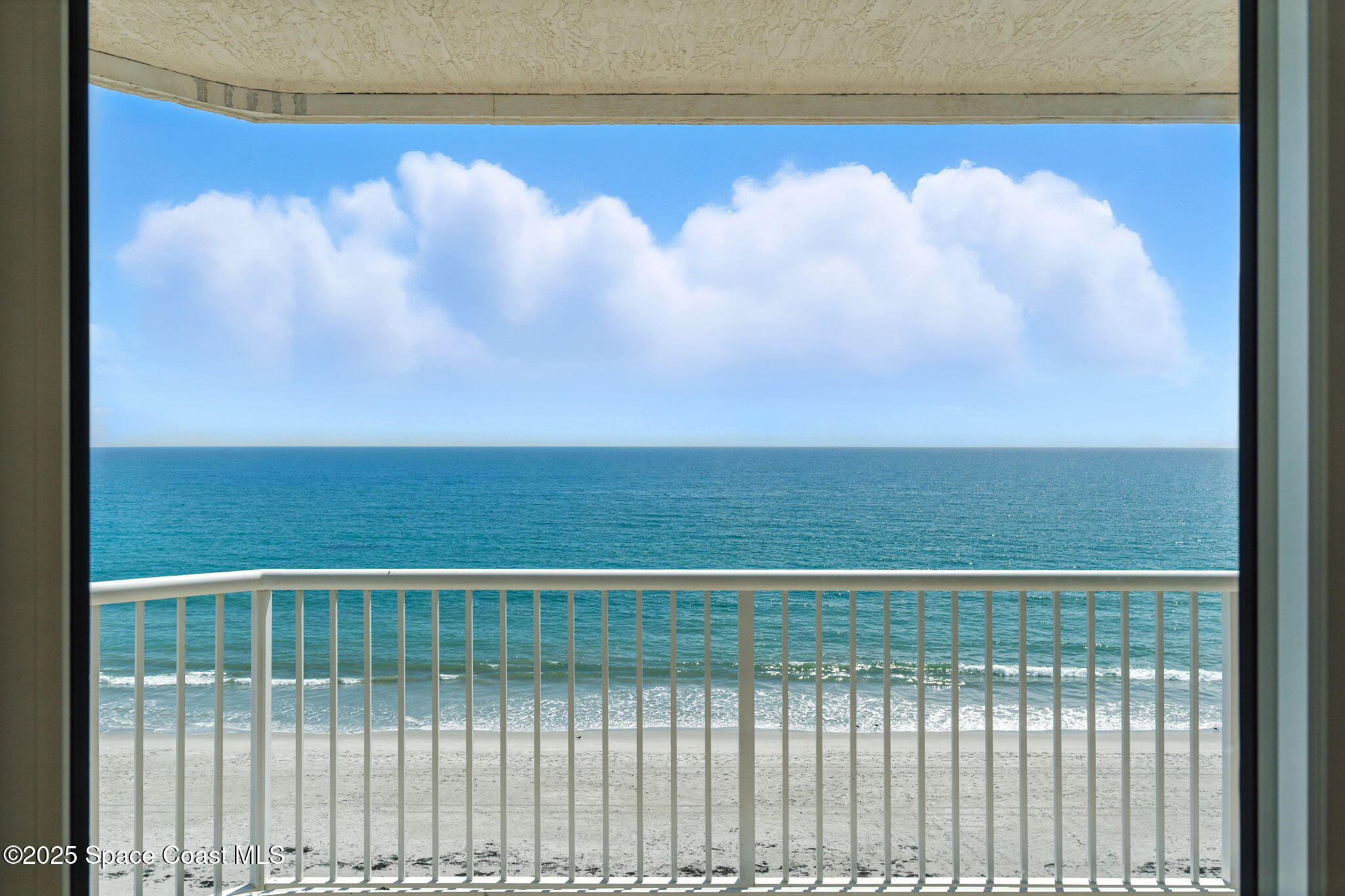 2075 Highway A1a, 2601b