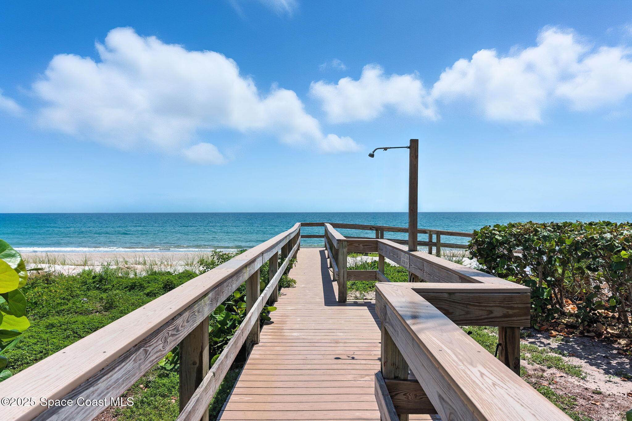 2075 Highway A1a, 2601b