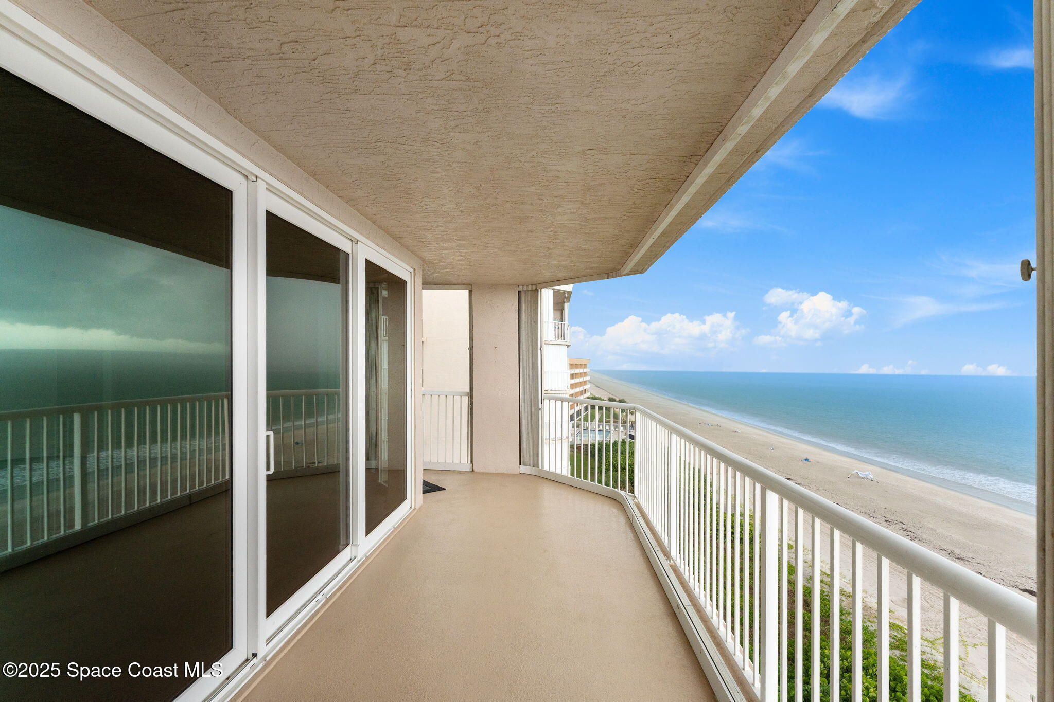 2075 Highway A1a, 2601b