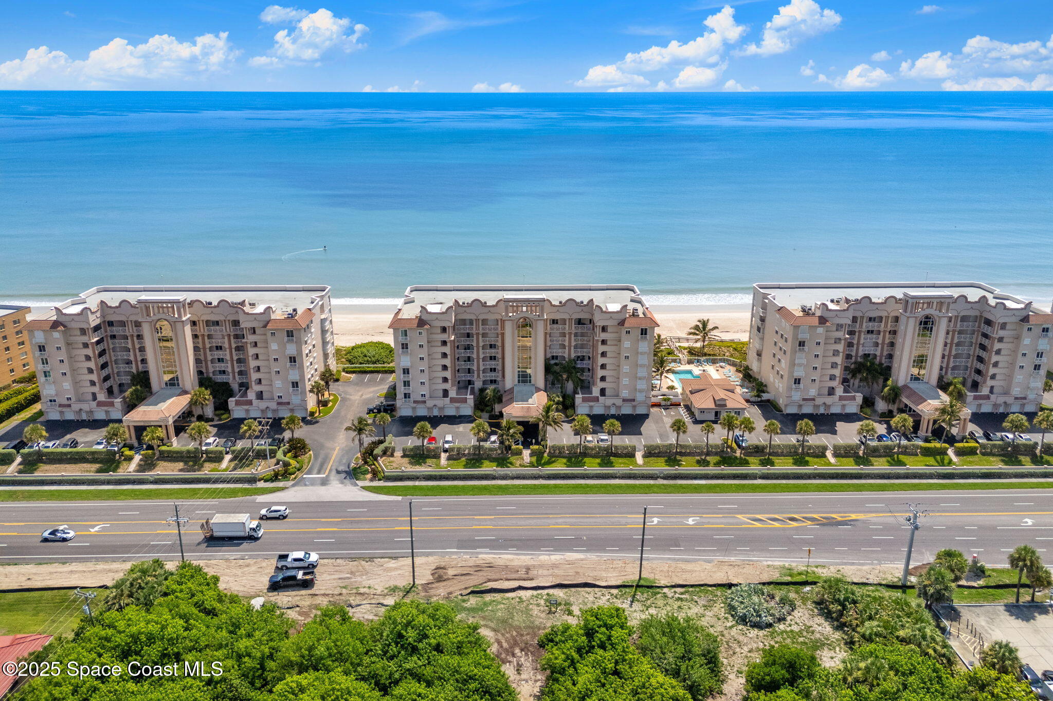 2075 Highway A1a, 2601b