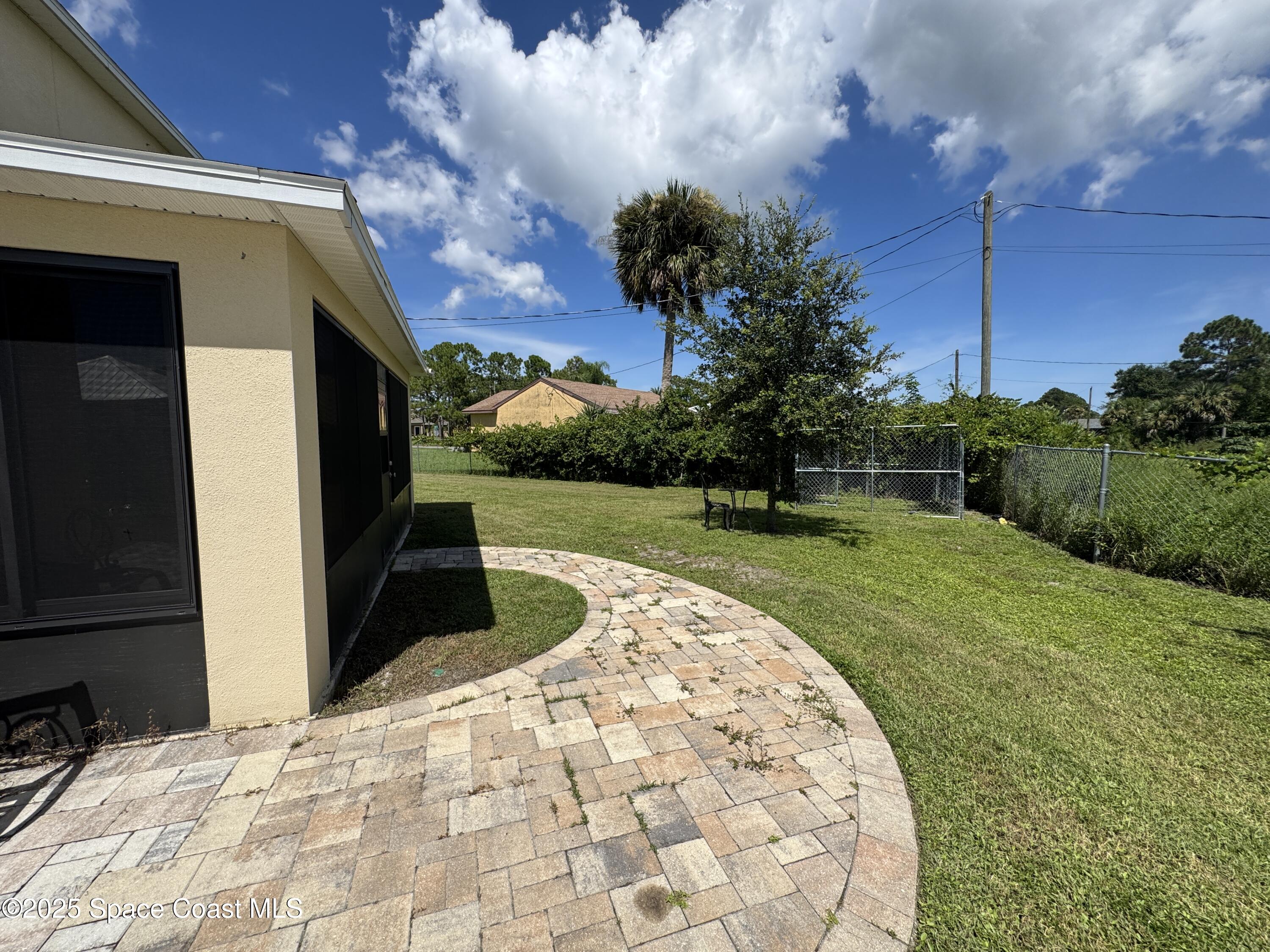 1334 Lotus Street SE