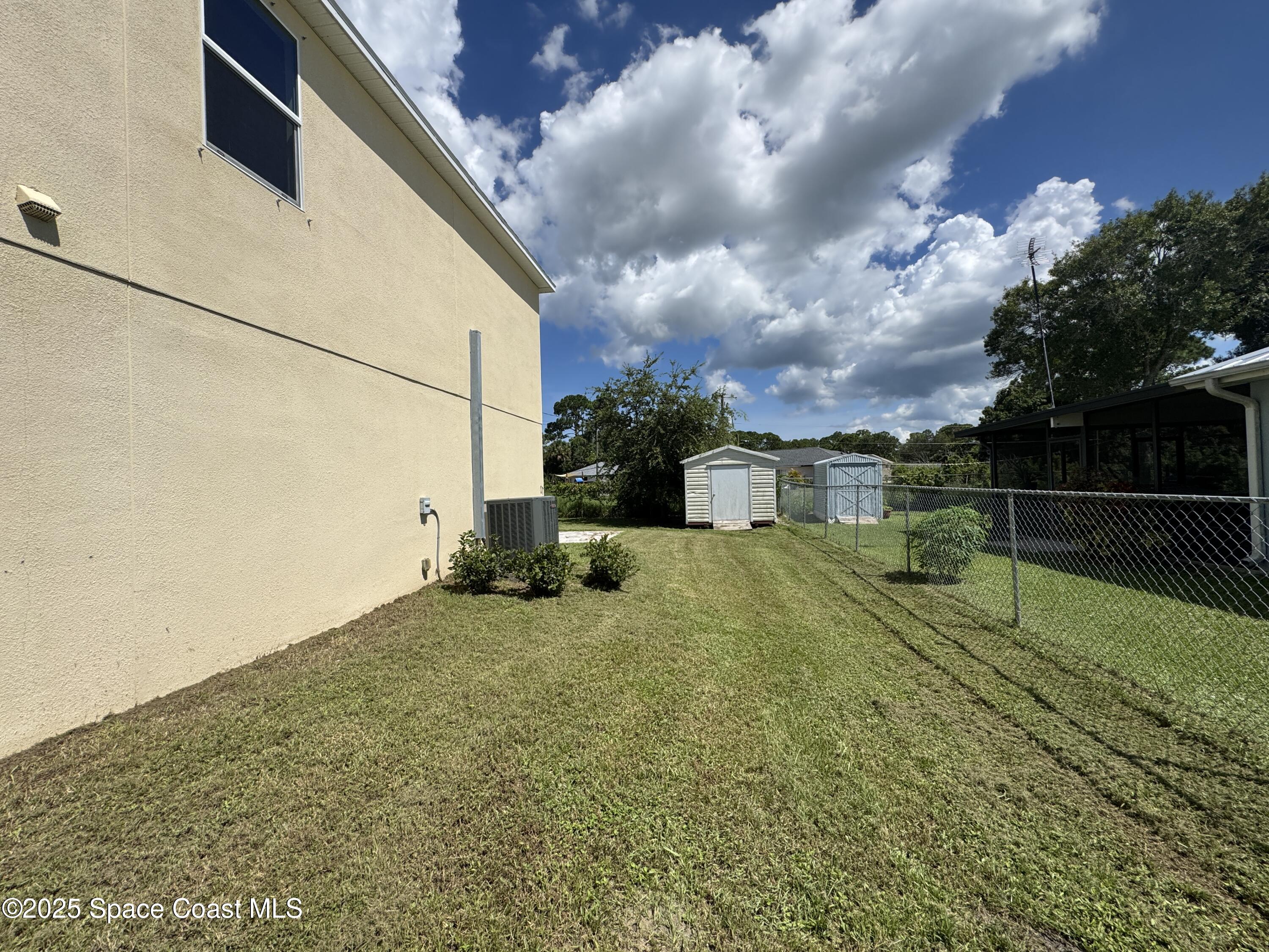 1334 Lotus Street SE