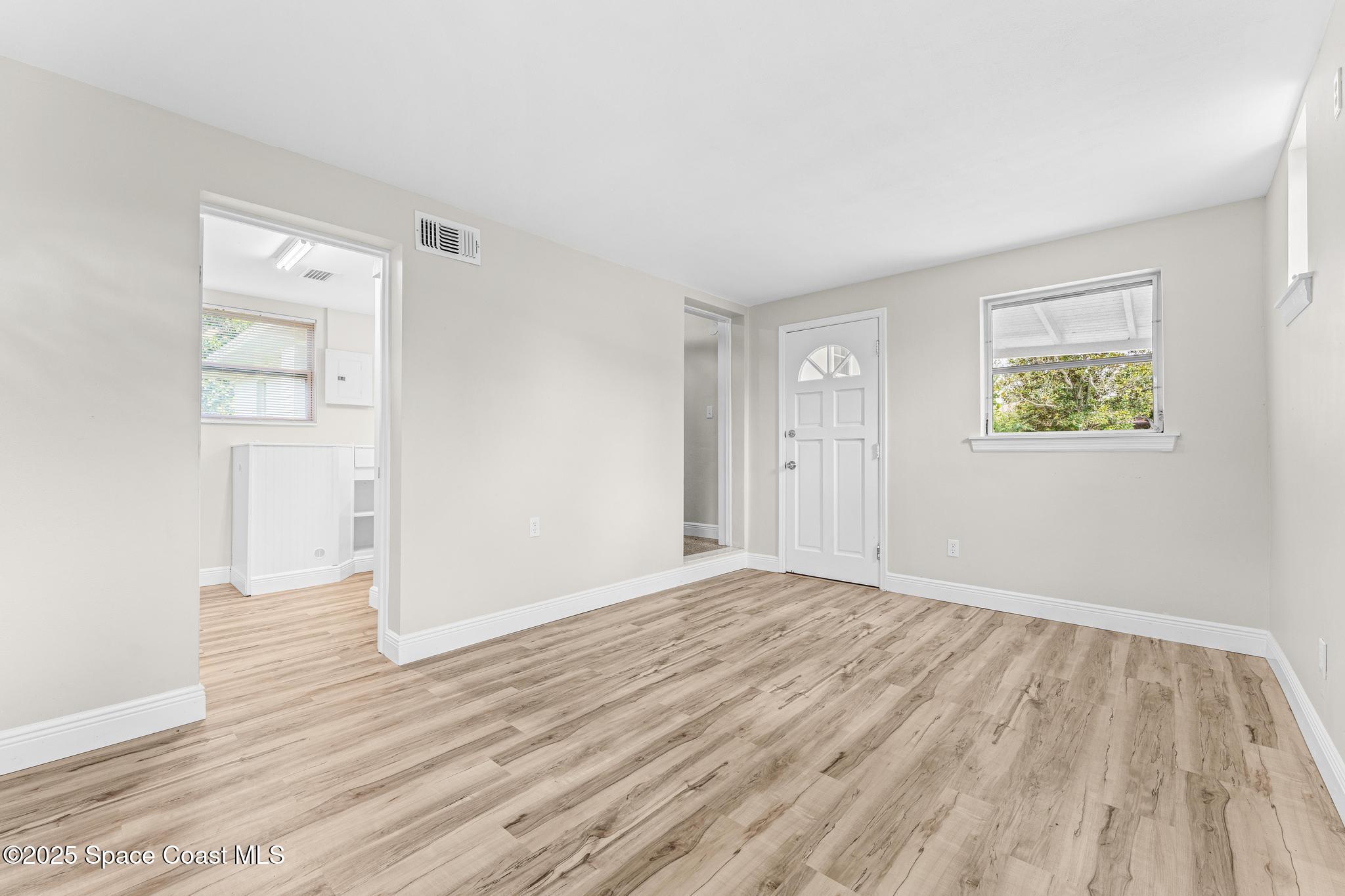 1644 Old Colonial Way