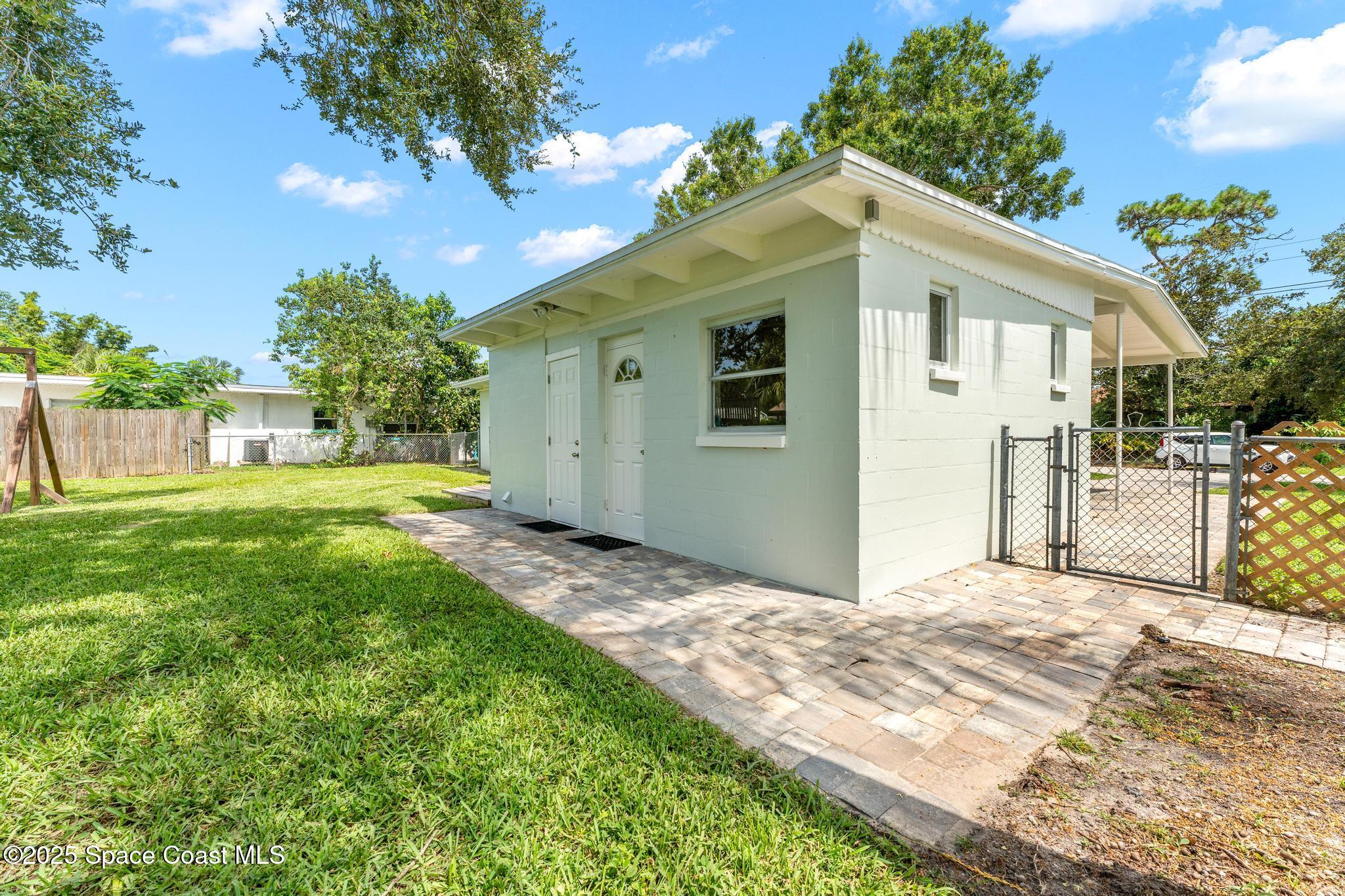 1644 Old Colonial Way