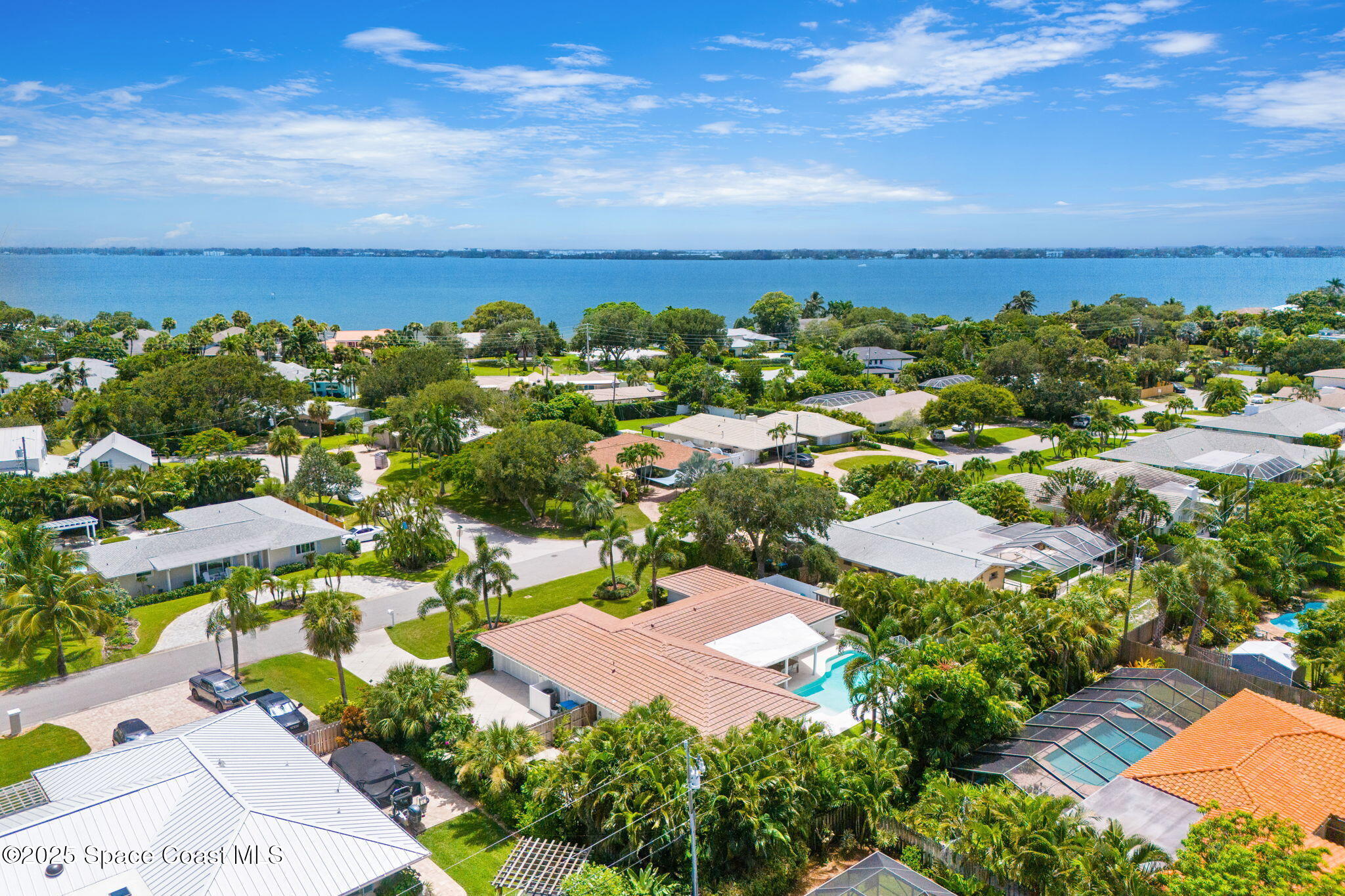 606 Hibiscus Trail