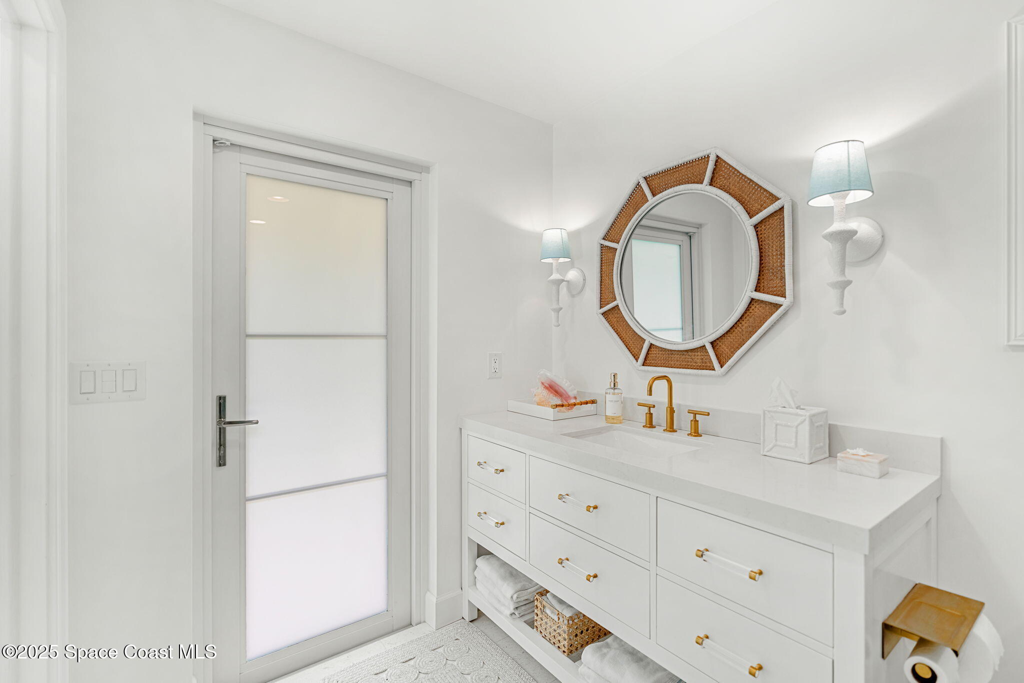606 Hibiscus Trail
