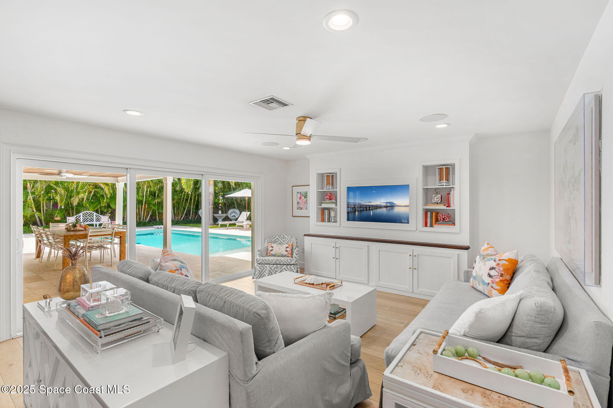 606 Hibiscus Trail