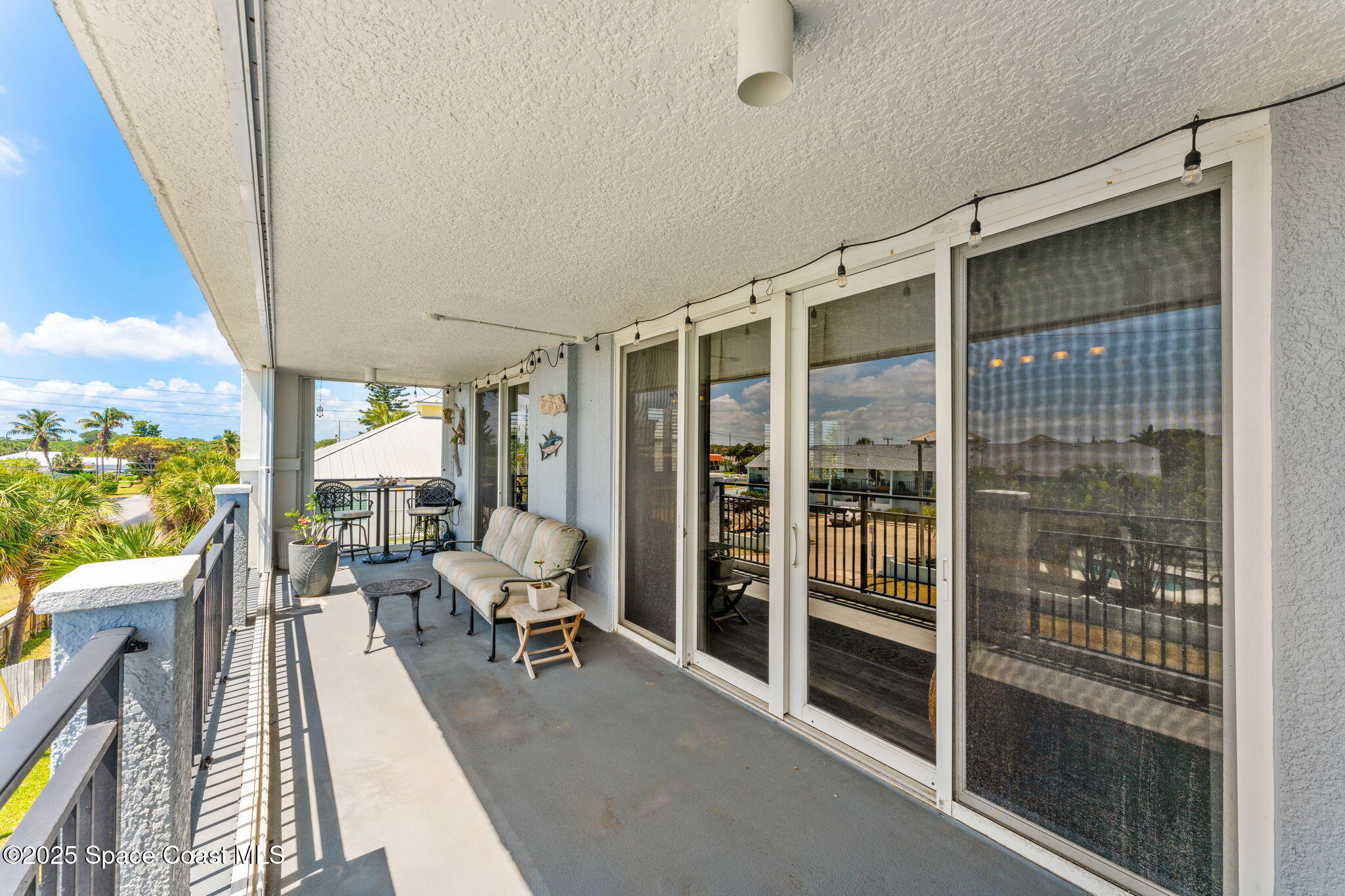 410 Hayes Avenue, 203