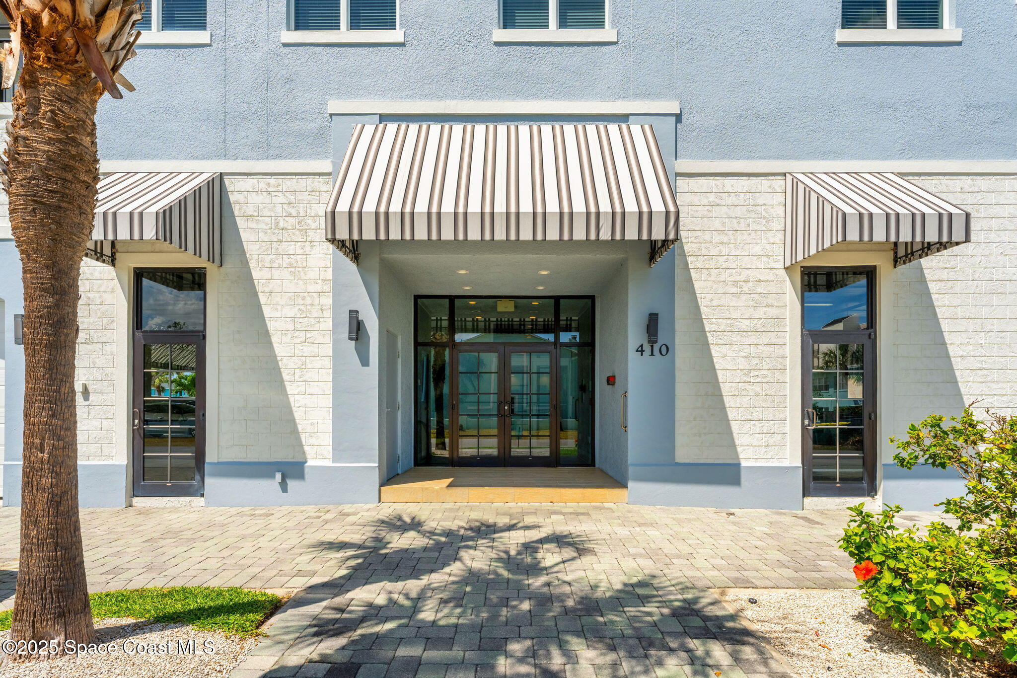 410 Hayes Avenue, 203