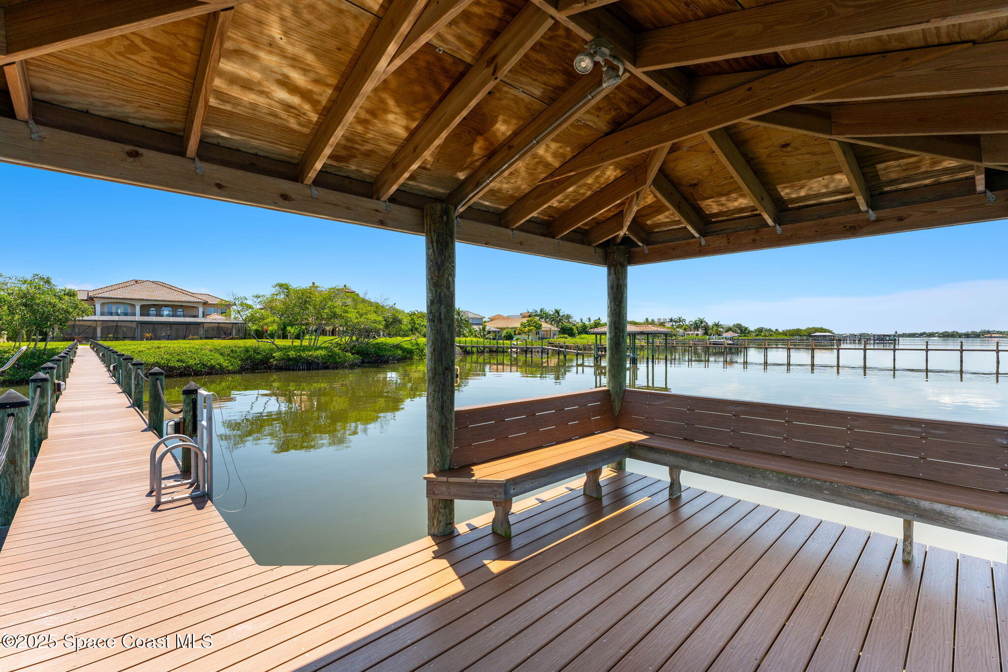 257 Lansing Island Drive