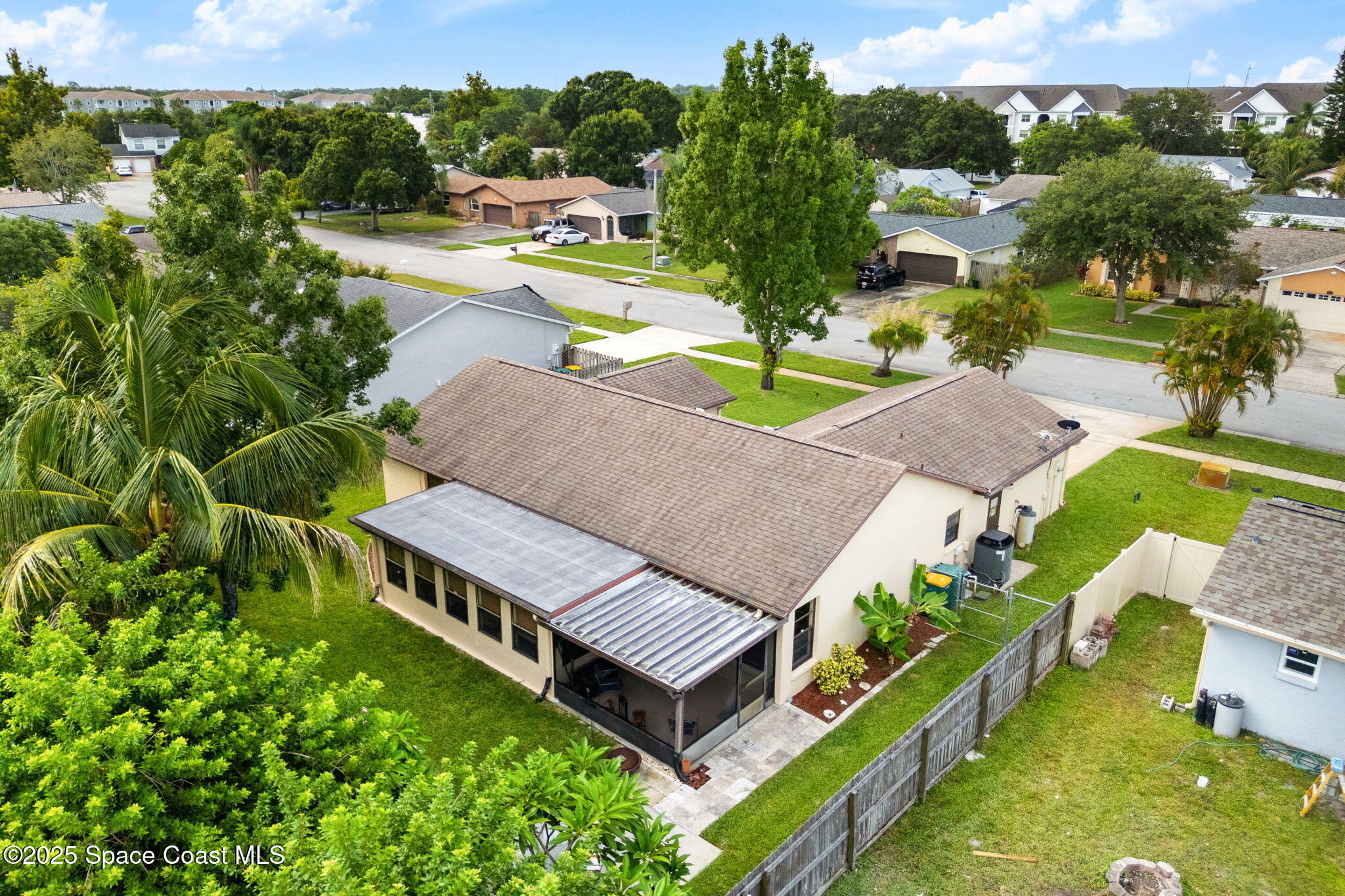 299 Cinnamon Lake Circle