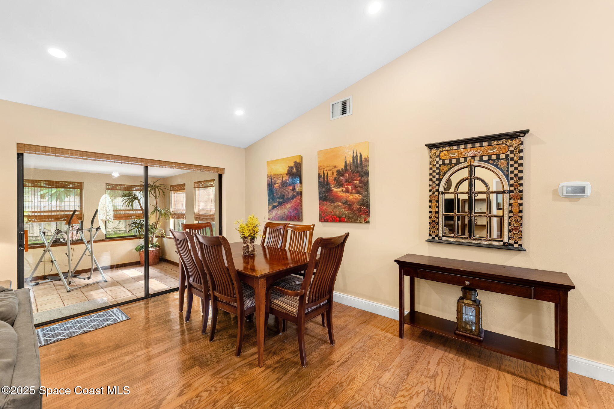 299 Cinnamon Lake Circle