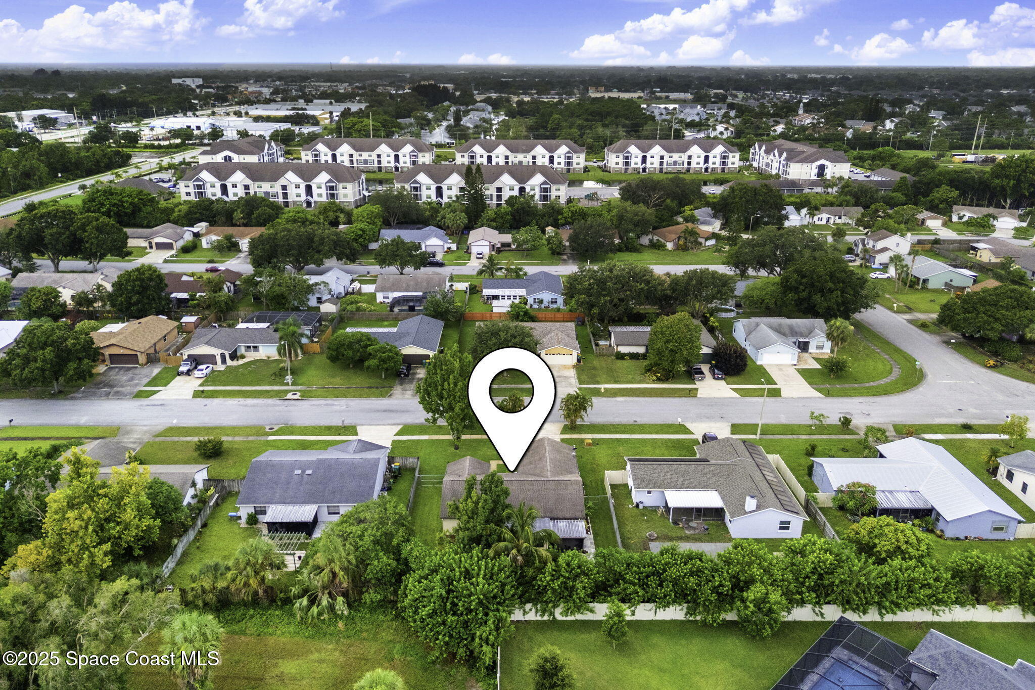 299 Cinnamon Lake Circle