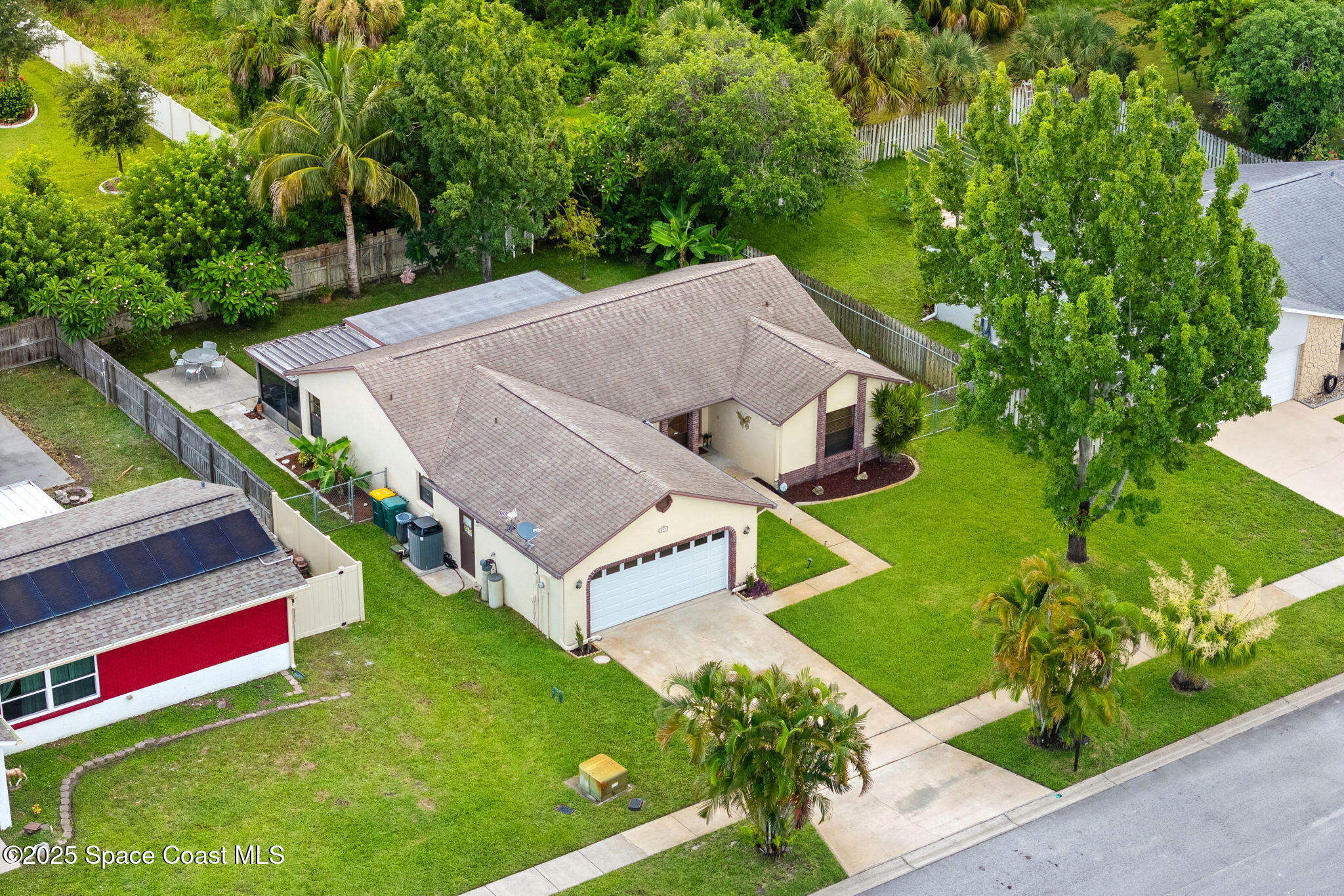 299 Cinnamon Lake Circle