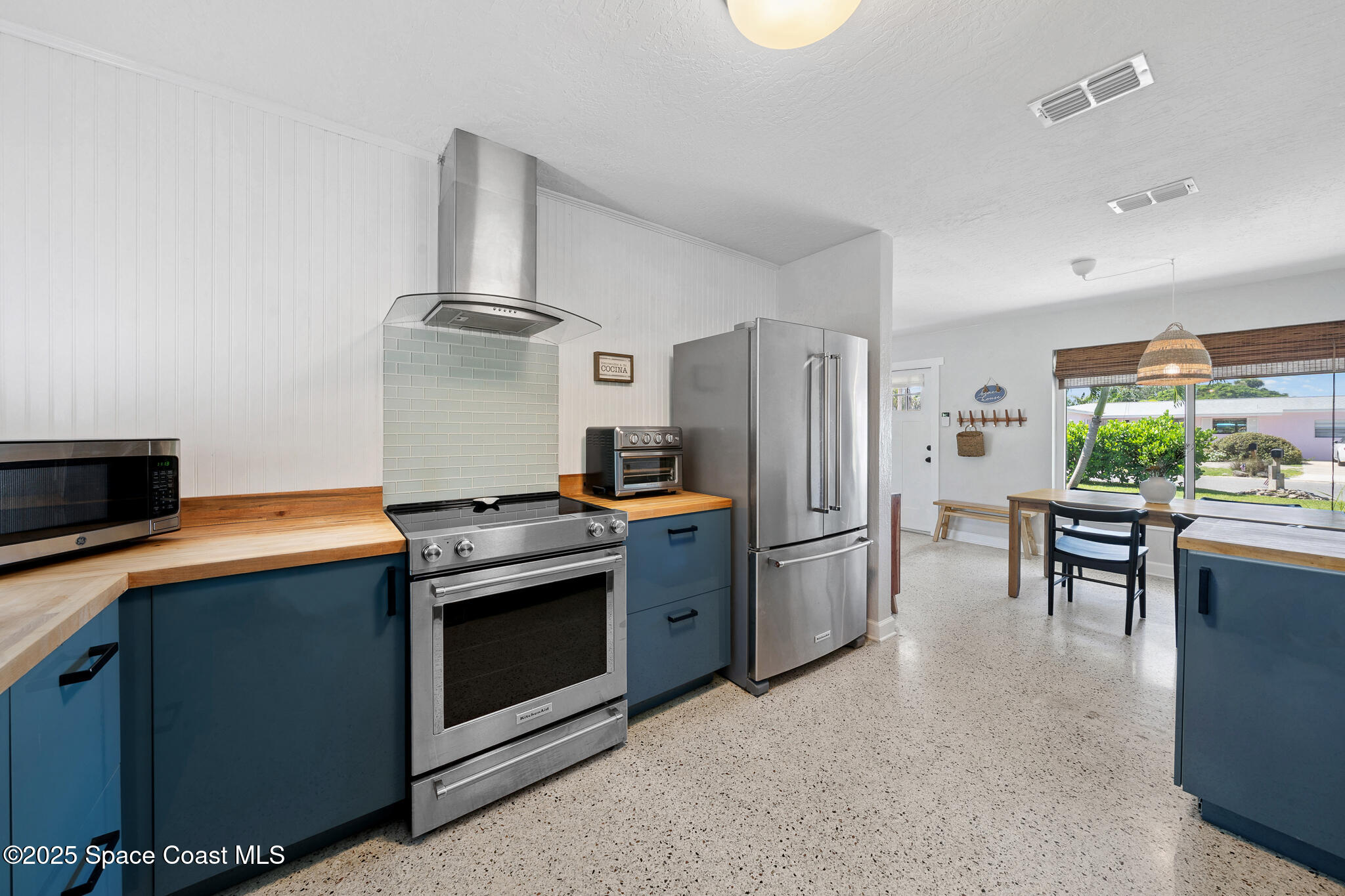 153 Clairbourne Avenue