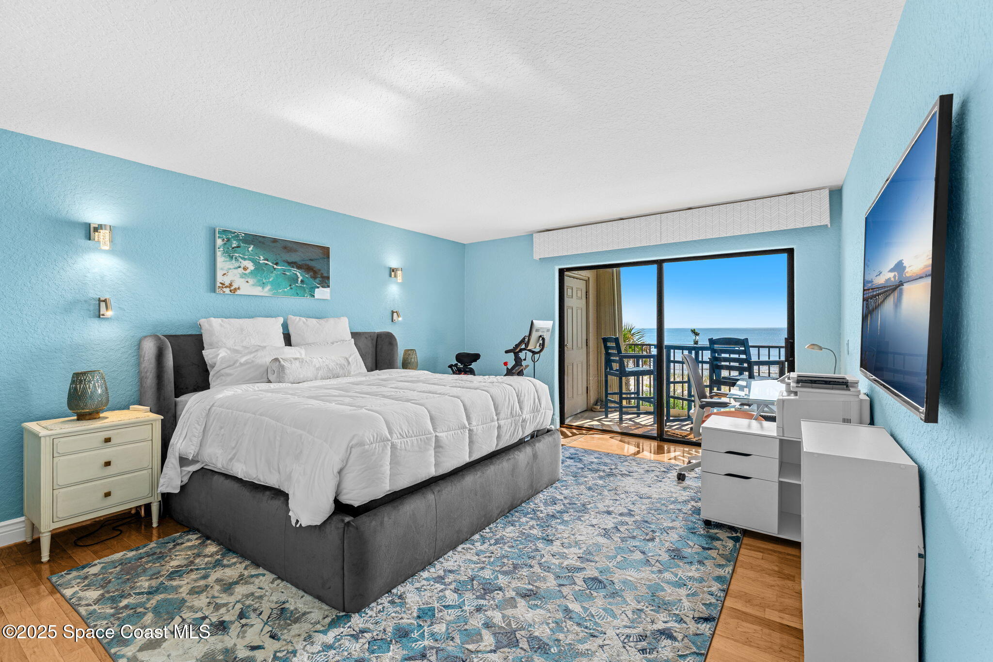 175 Highway A1a, 209