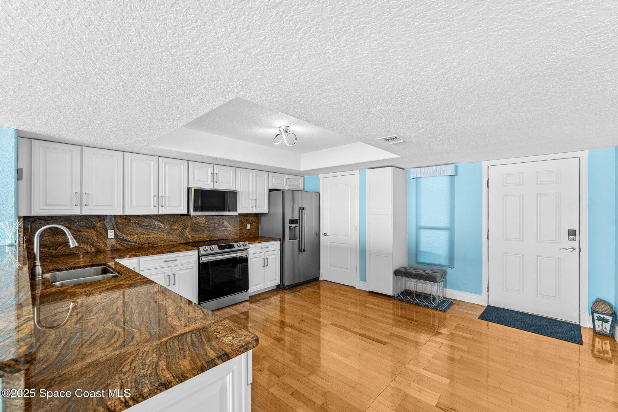 175 Highway A1a, 209