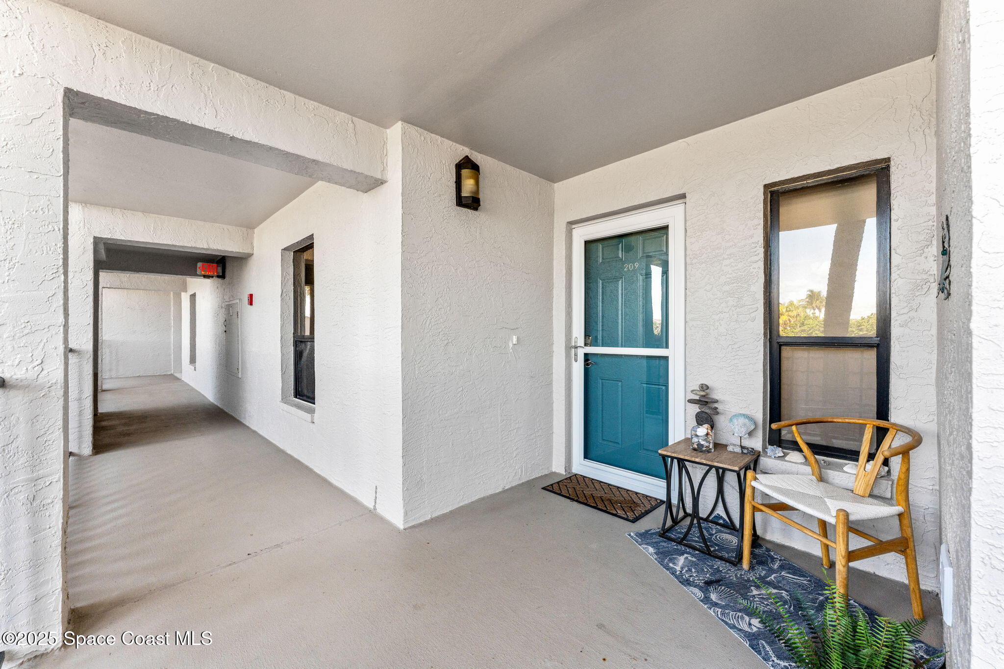 175 Highway A1a, 209