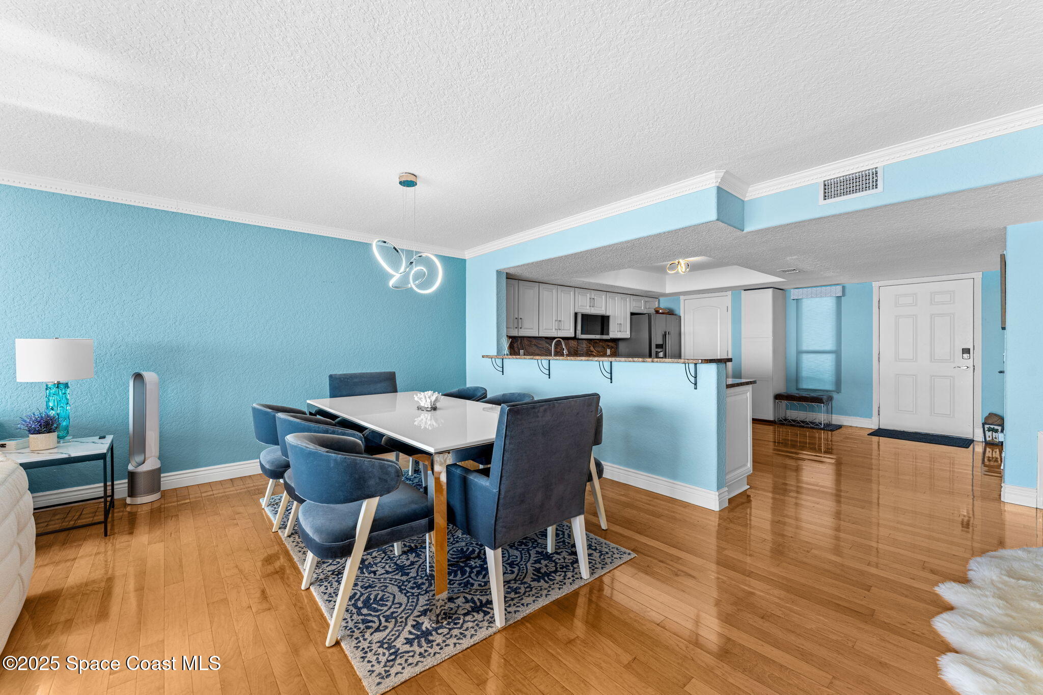 175 Highway A1a, 209