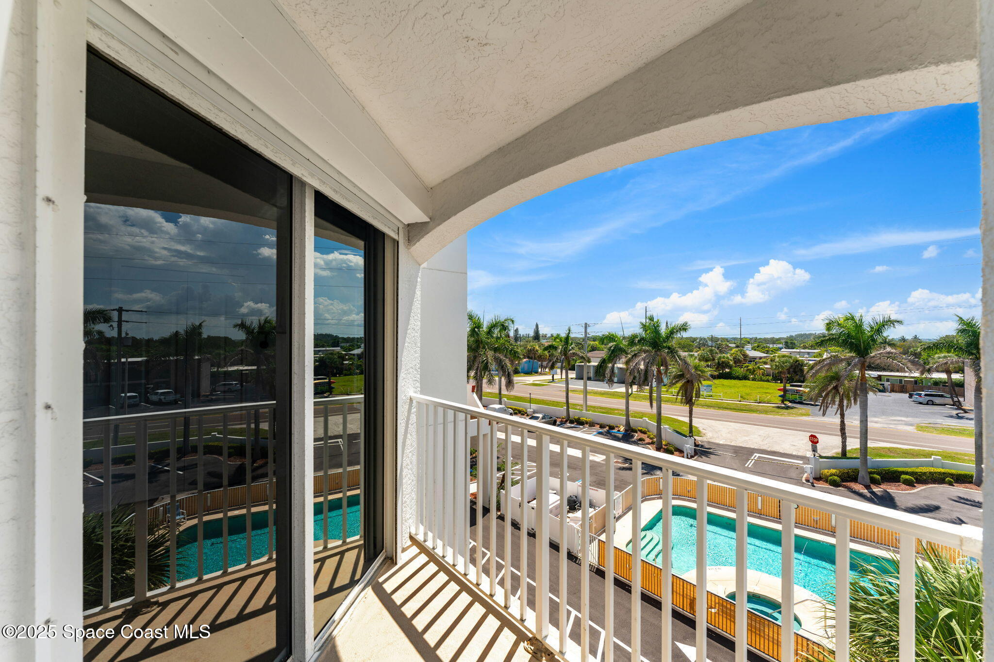 301 N Atlantic Avenue, 401