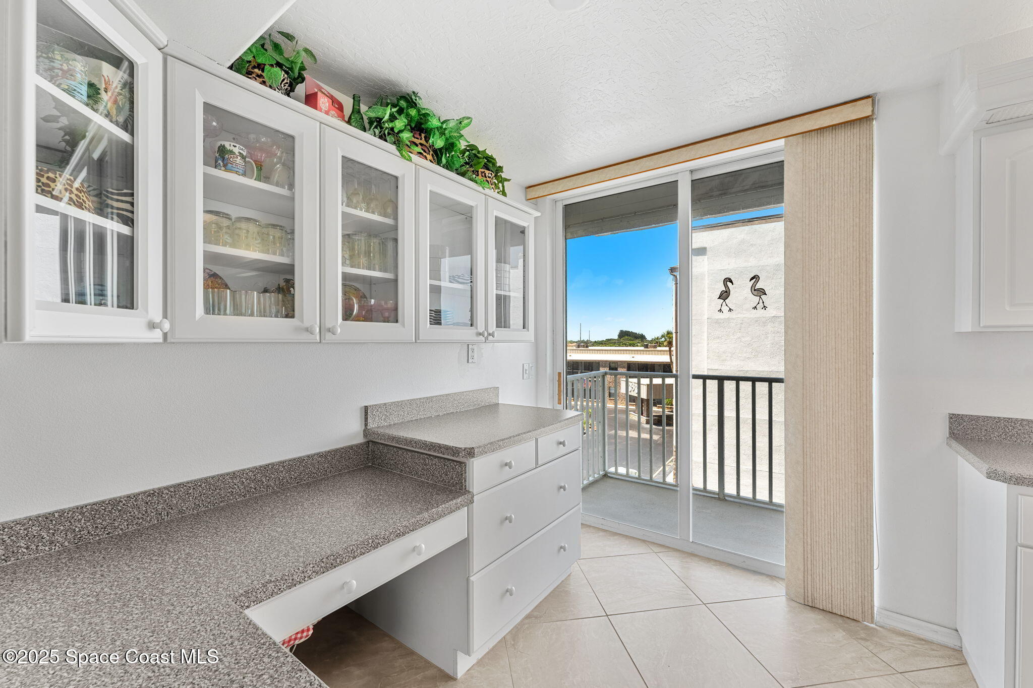 301 N Atlantic Avenue, 401