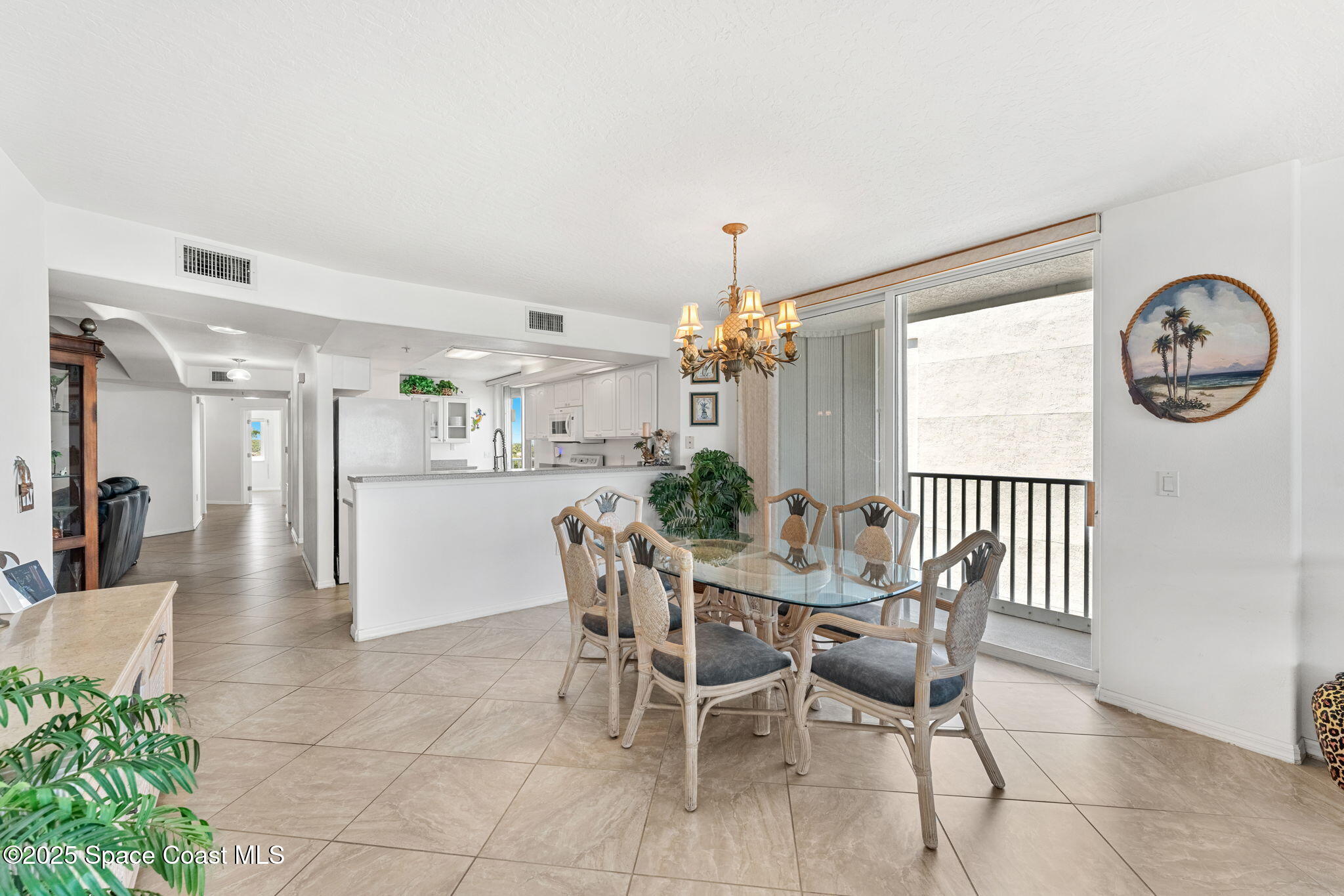 301 N Atlantic Avenue, 401
