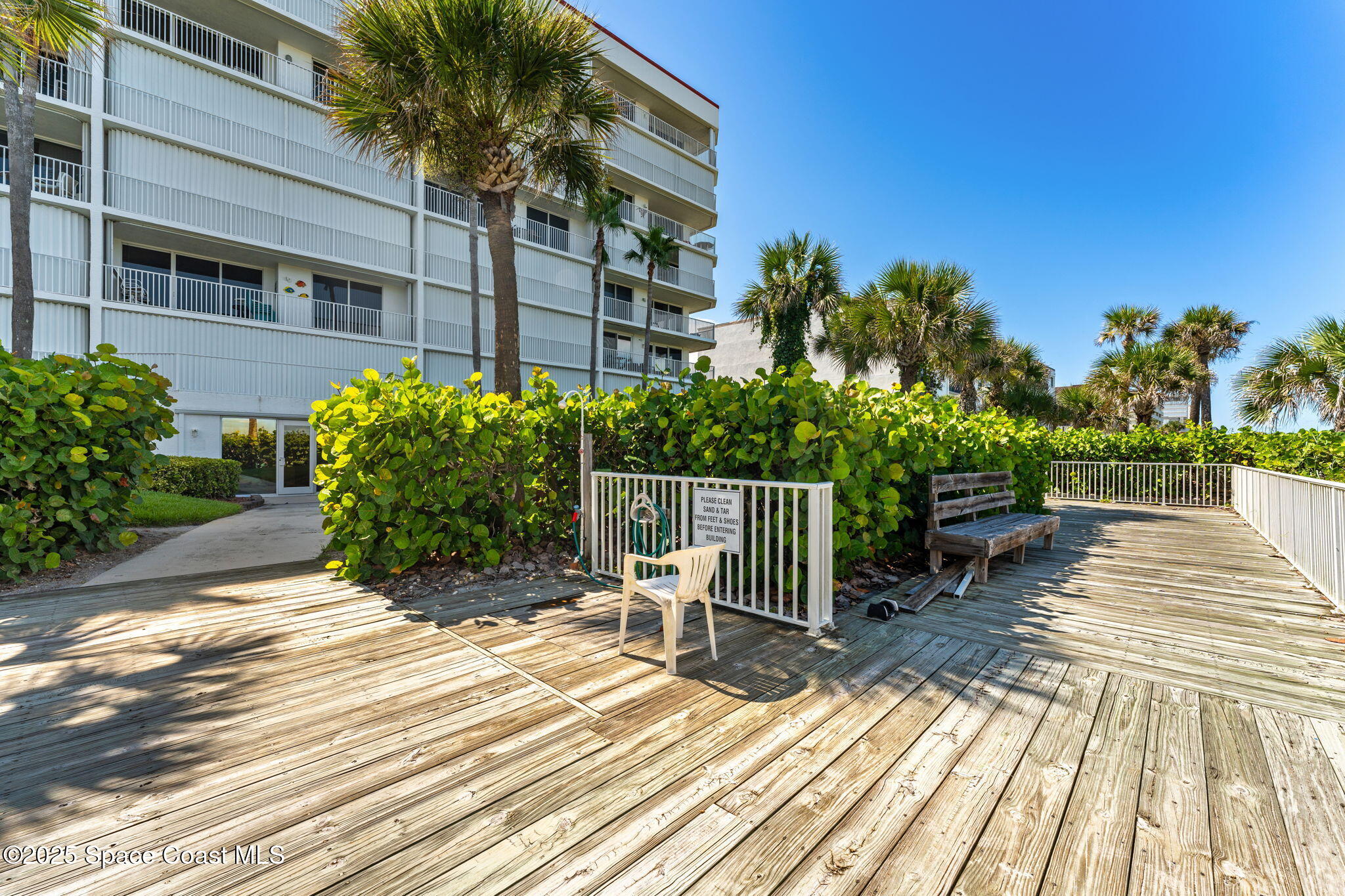 301 N Atlantic Avenue, 401