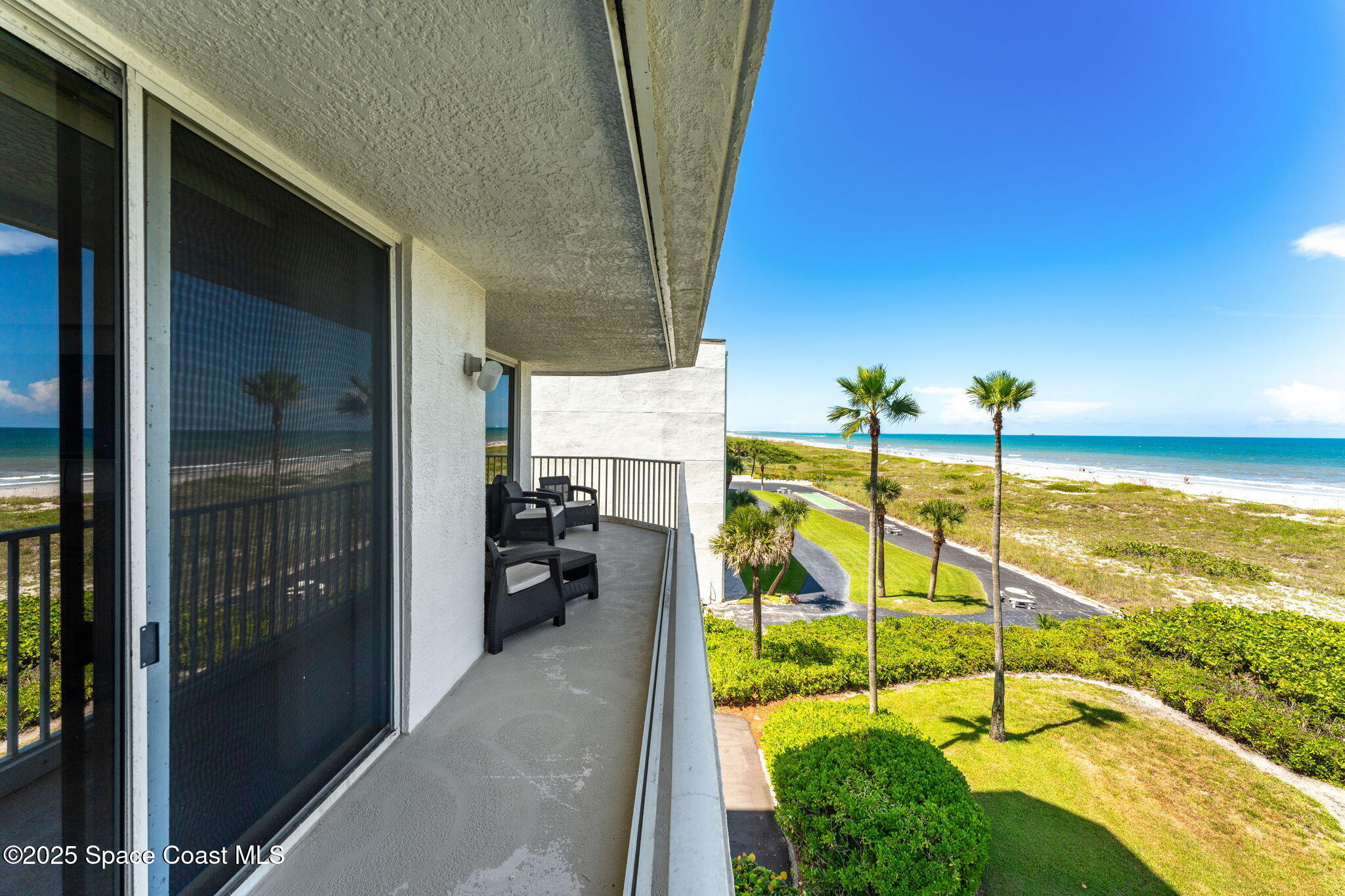 301 N Atlantic Avenue, 401