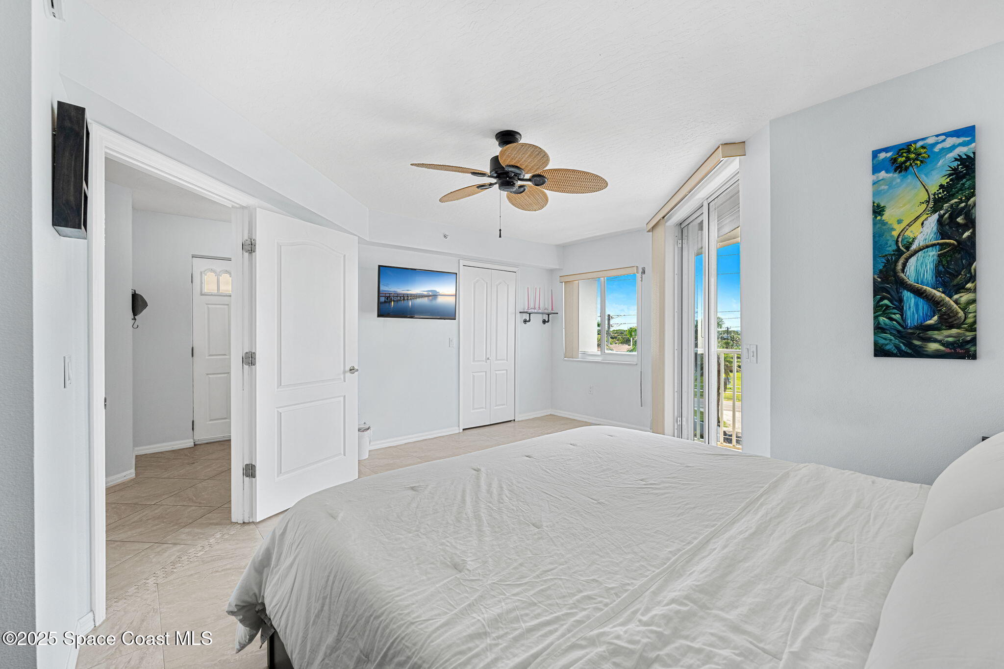 301 N Atlantic Avenue, 401
