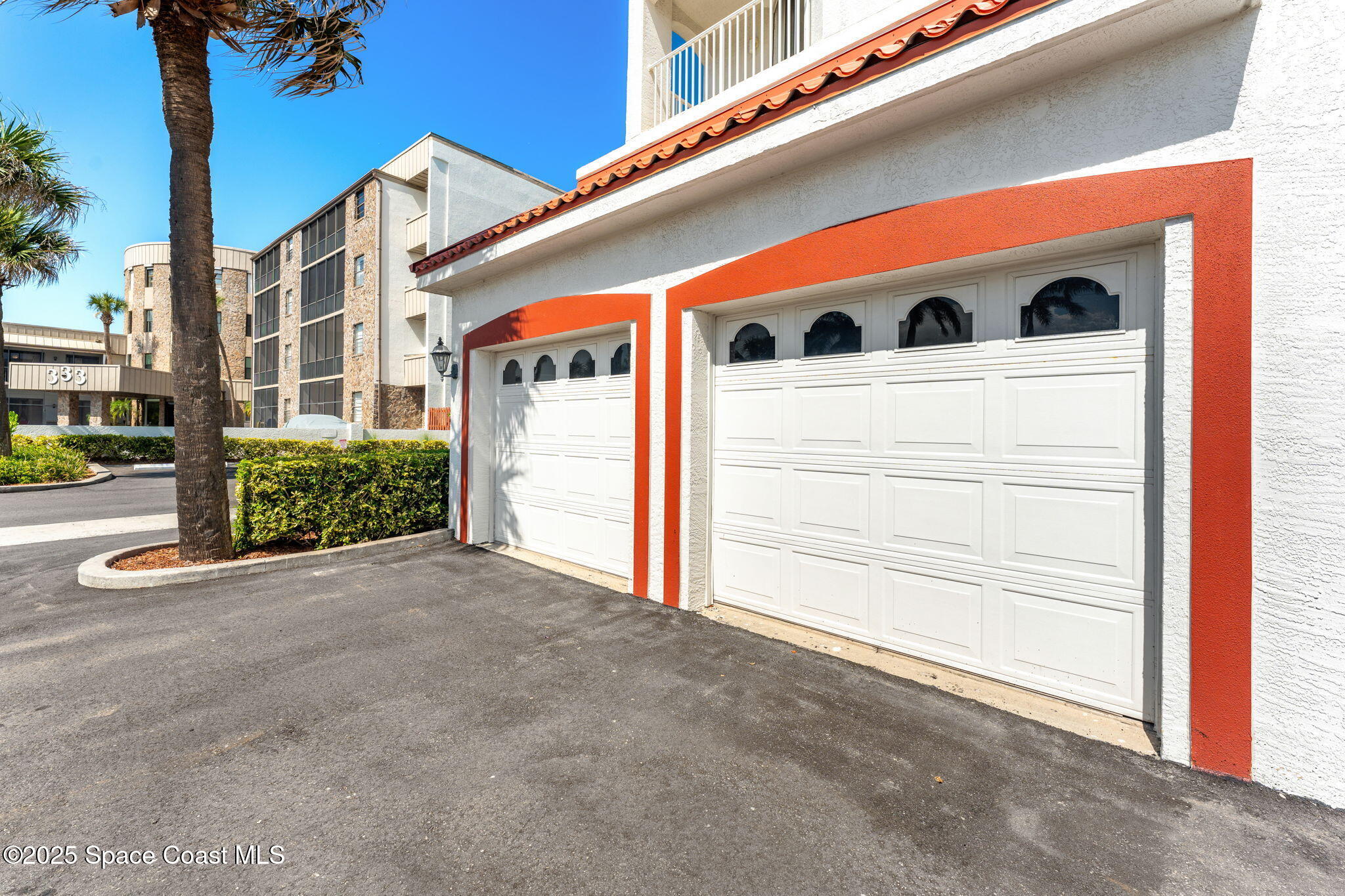 301 N Atlantic Avenue, 401