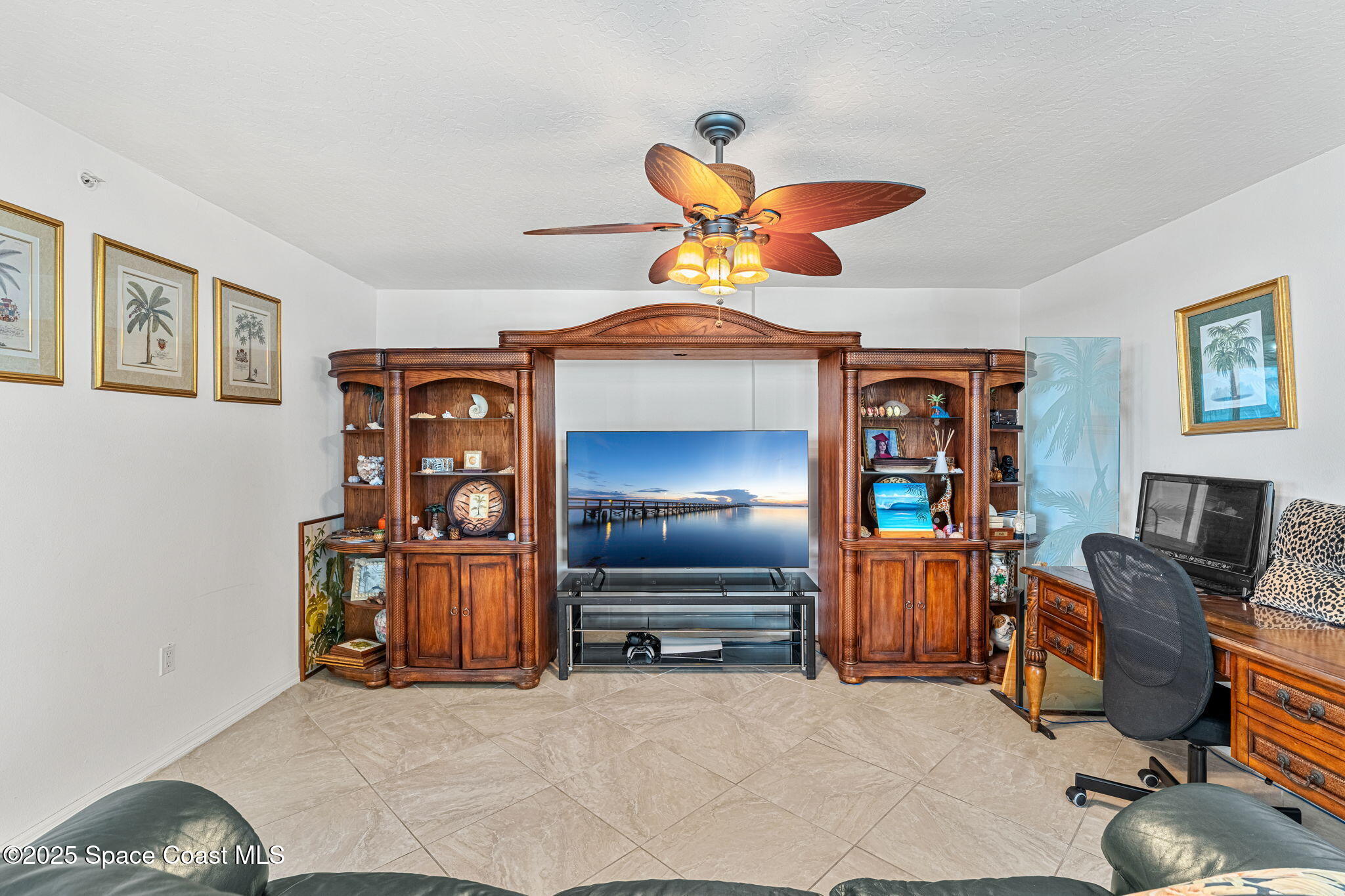 301 N Atlantic Avenue, 401