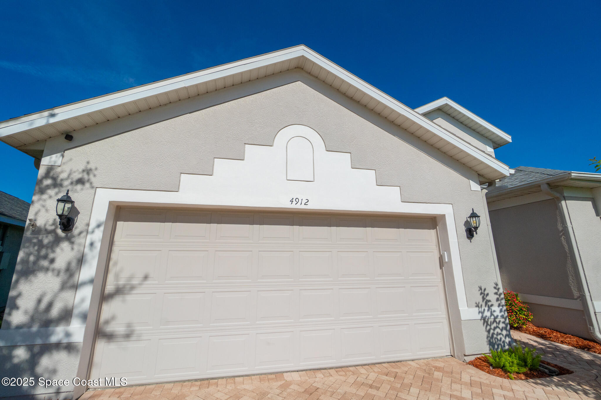 4912 Worthington Circle