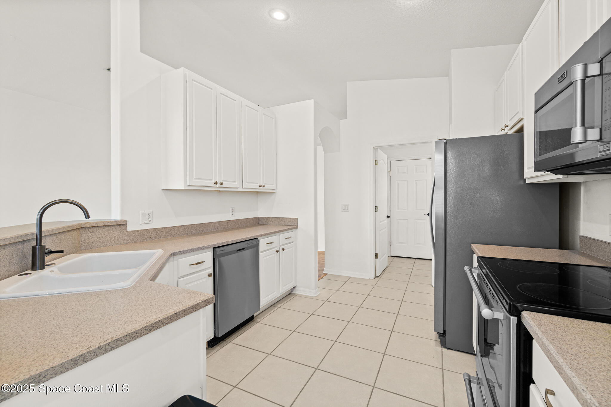 4912 Worthington Circle