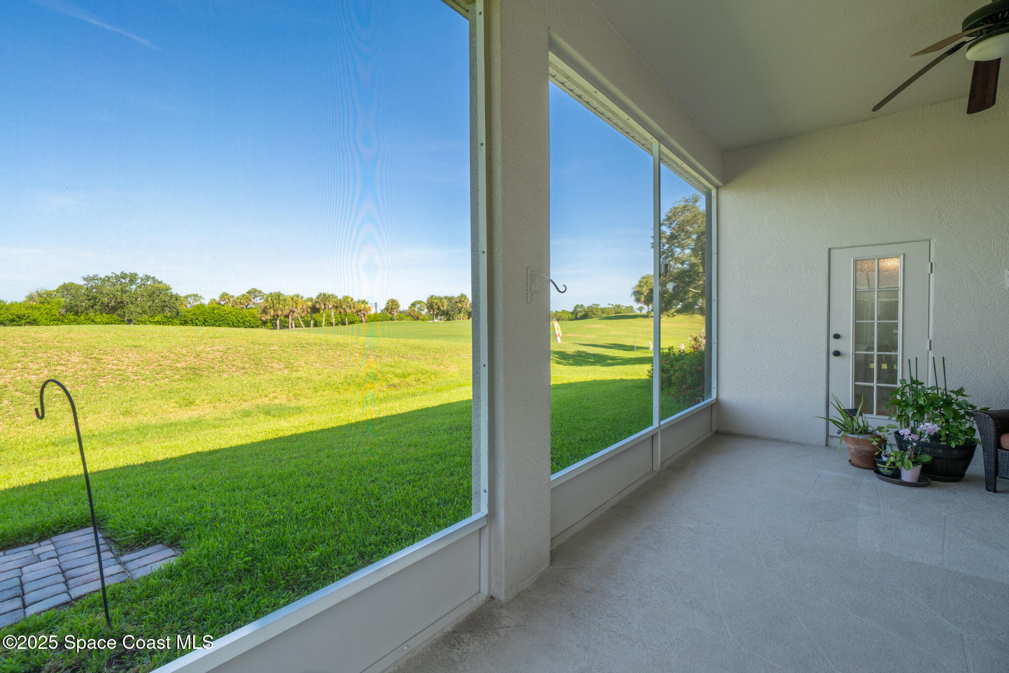 4912 Worthington Circle