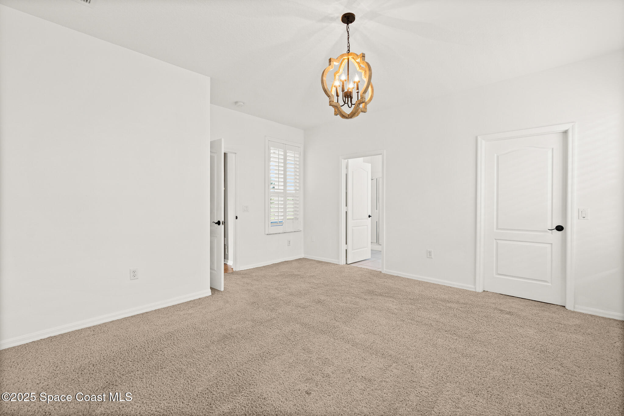 4912 Worthington Circle