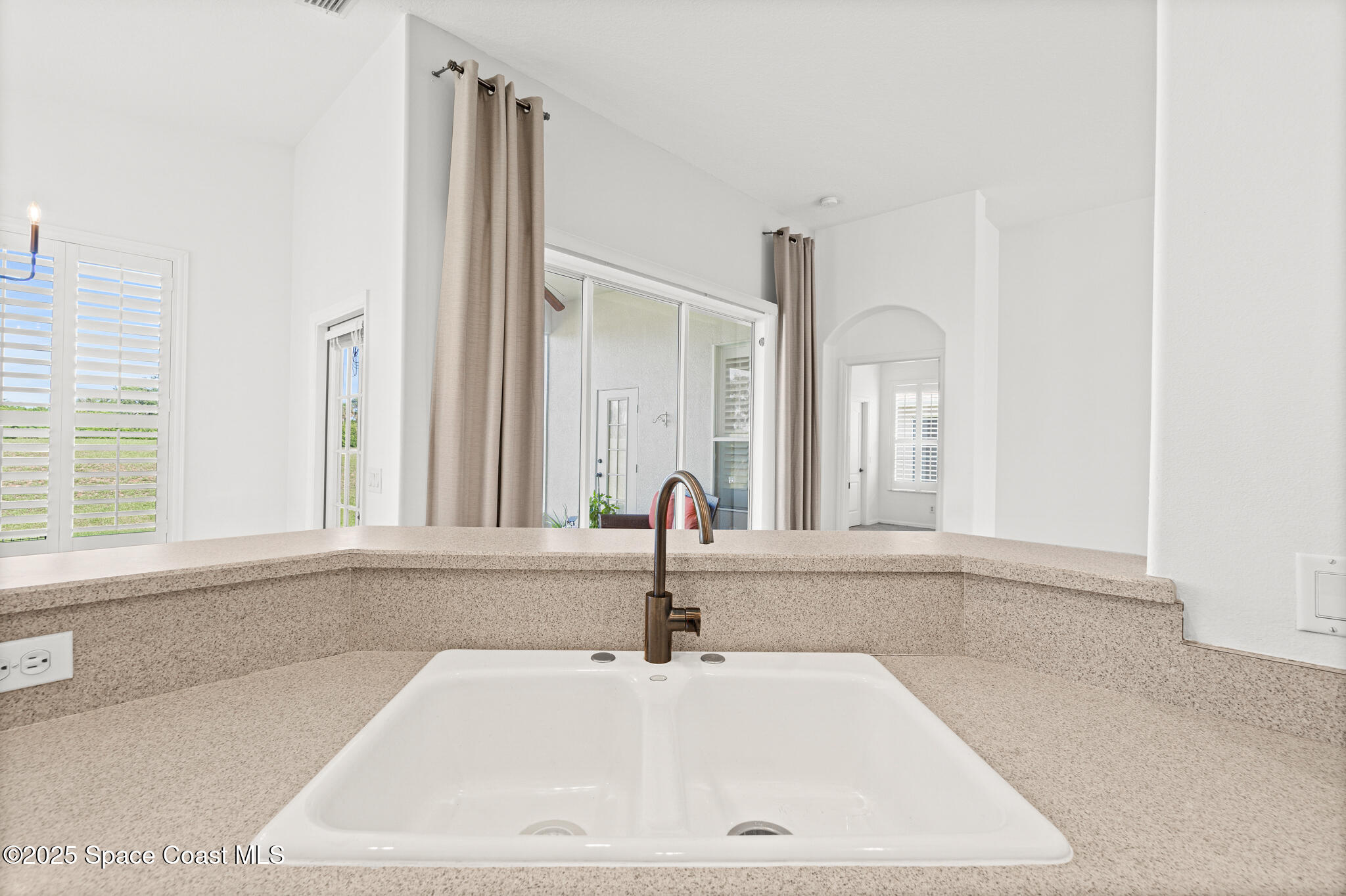 4912 Worthington Circle