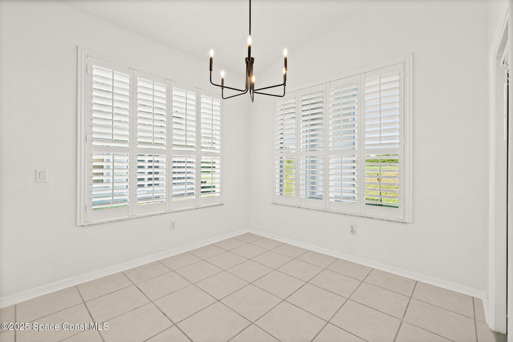 4912 Worthington Circle